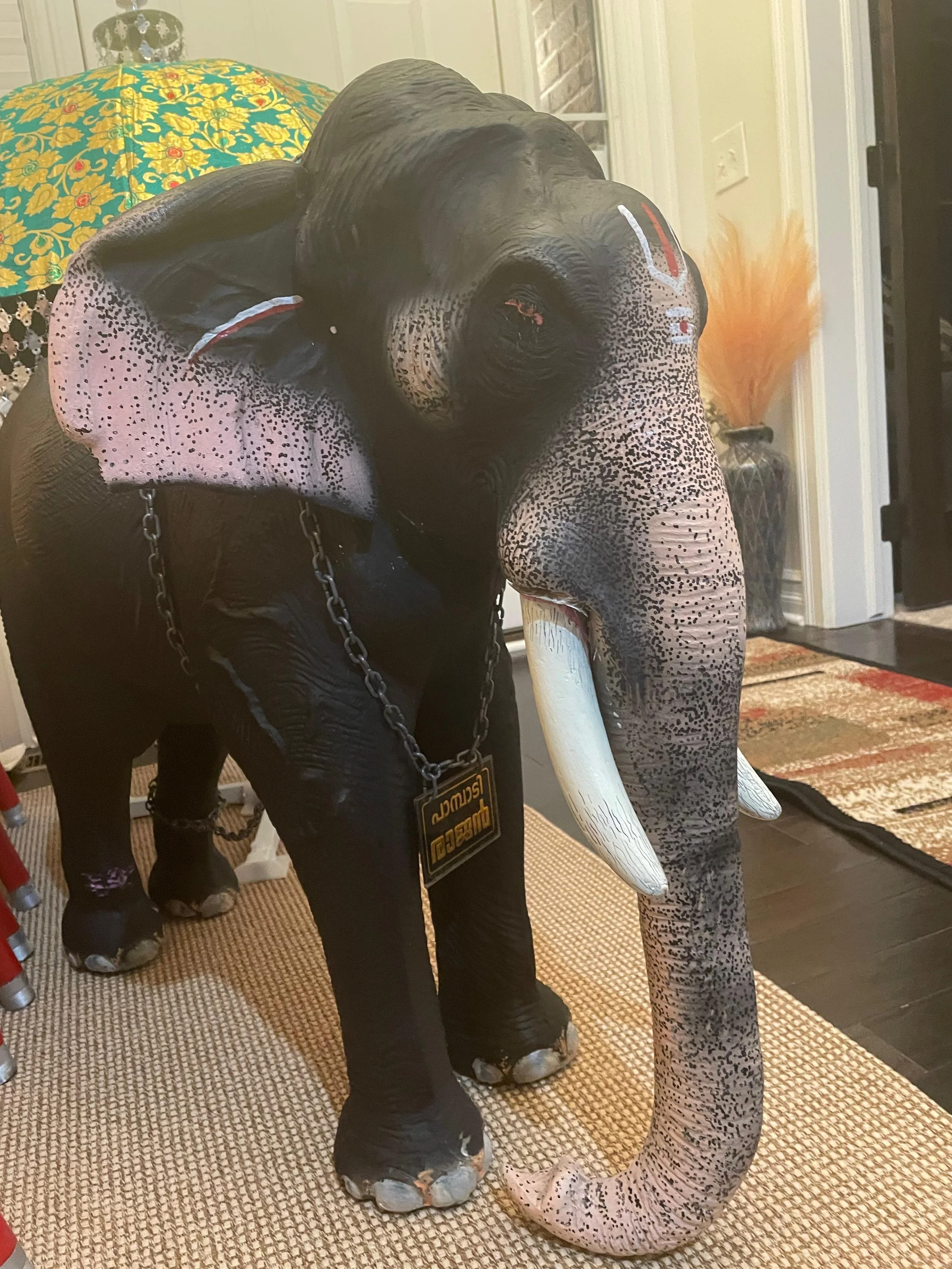 Pambadi Rajan Elephant Figurine [Large]