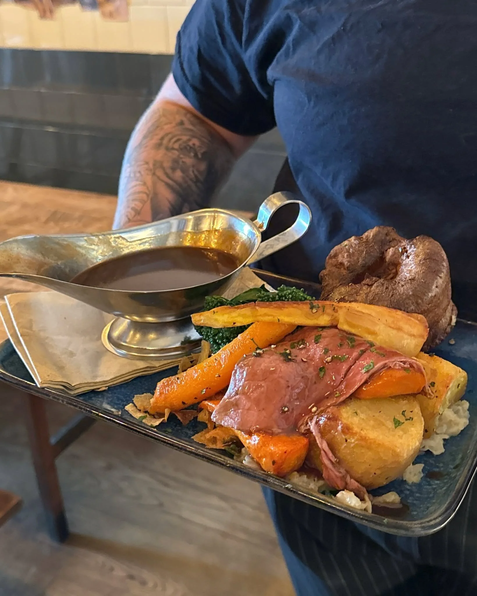 Sundays = roasts done right.

From 12pm &rsquo;til they&rsquo;re gone.

Book your spot &mdash; link in bio.

�#SundayRoast #PennHill #JenkinsAndSons #PooleEats