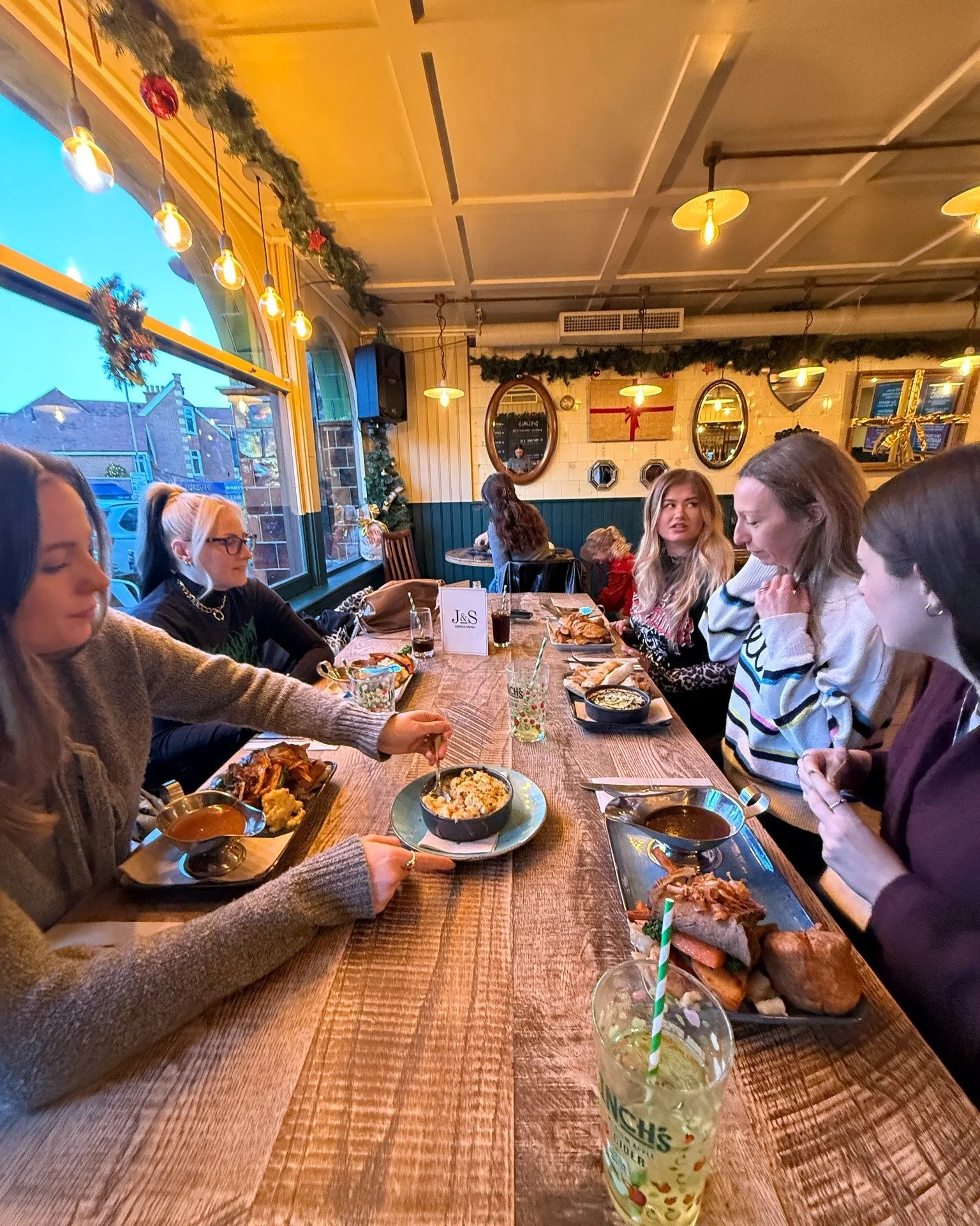 Sundays = Jenkins roast.

From 12pm &rsquo;til they&rsquo;re gone.

Book your spot now, link in bio

#SundayRoast #PennHill #JenkinsAndSons