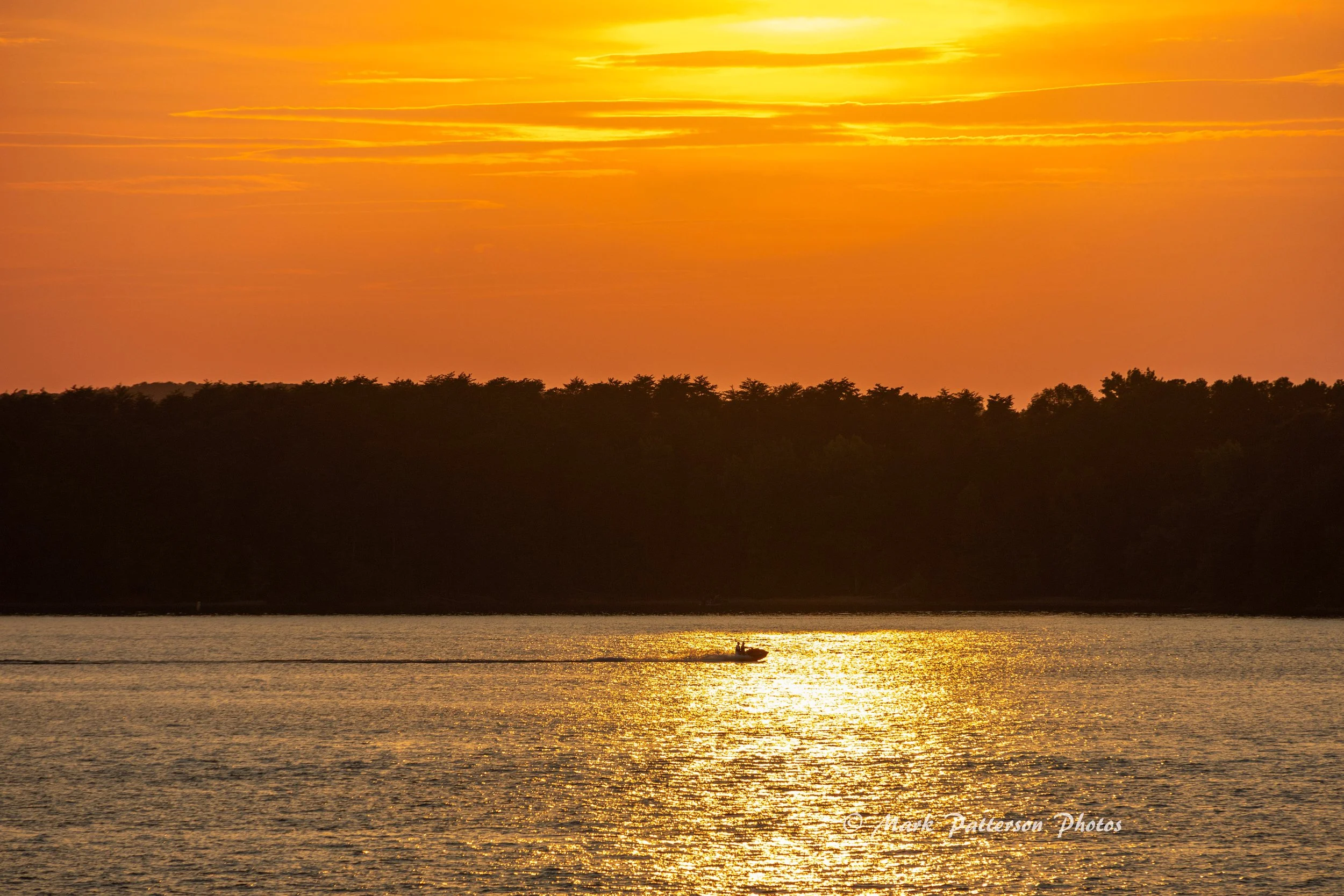 Green Pond Landing sunset on Lake Hartwell in Anderson, SC.