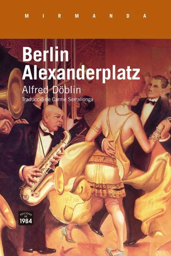 Anna Rossell, «Berlín Alexanderplatz, la novela alemana más innovadora del siglo XX», artículo-reseña , p. 106, en: Ágora, podéis descargarla en los enlaces de más abajo.