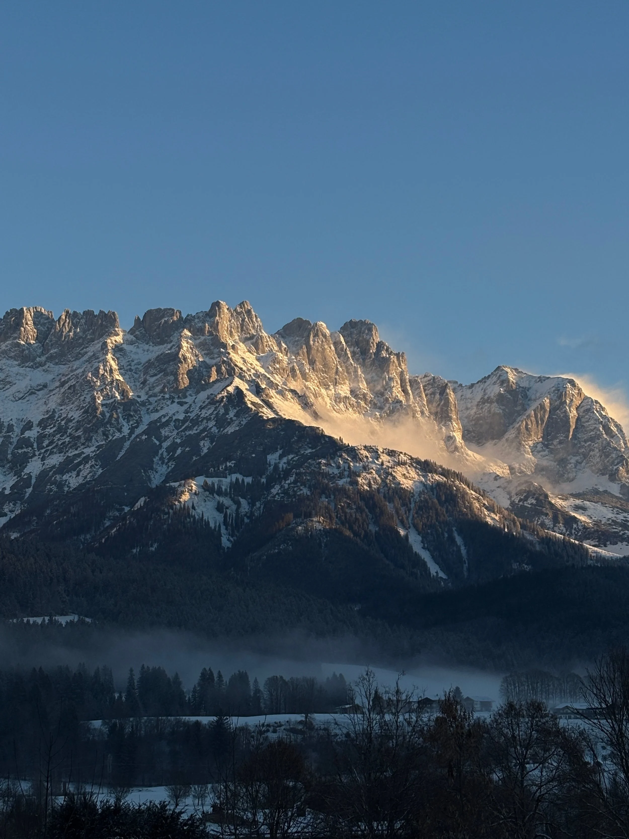 Note 17 - The Skiing Holiday