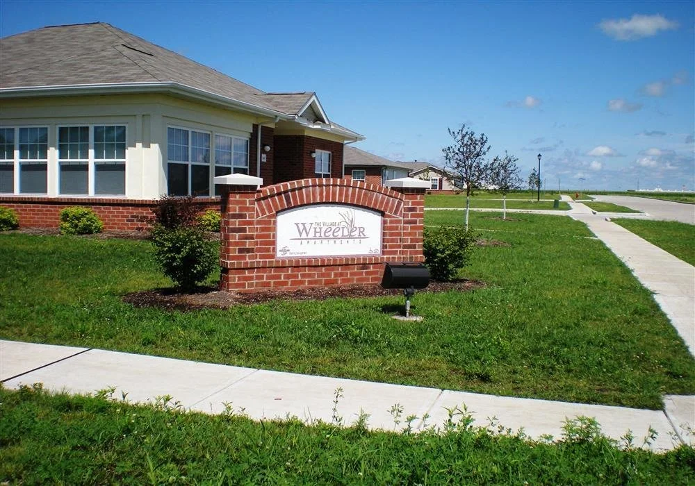 Sign photo.jpg