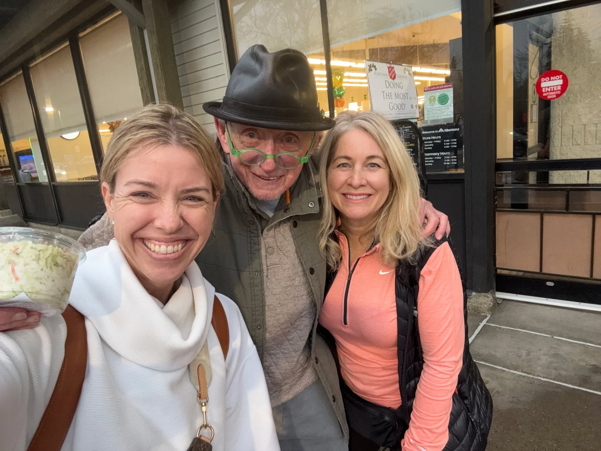 I bought a $2 tub of coleslaw for a 92-year-old stranger today&hellip;and what I received in return was far greater than anything I gave.

It&rsquo;s the day before Thanksgiving, and every checkout line was chaos. I hopped into self-checkout and foun