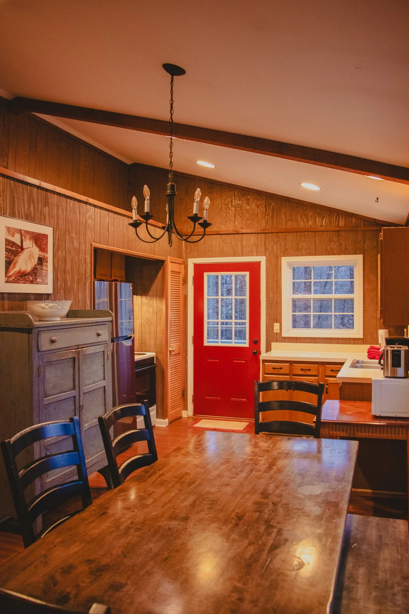 Midwest_Vacation_cabins_poplar-ridge_kitchen.jpg