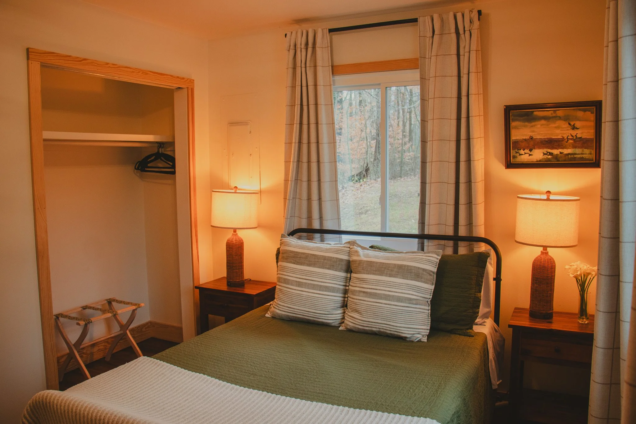 Cabin_Peach-Blossom_Wasatch-Lake_Master-Bedroom.jpg