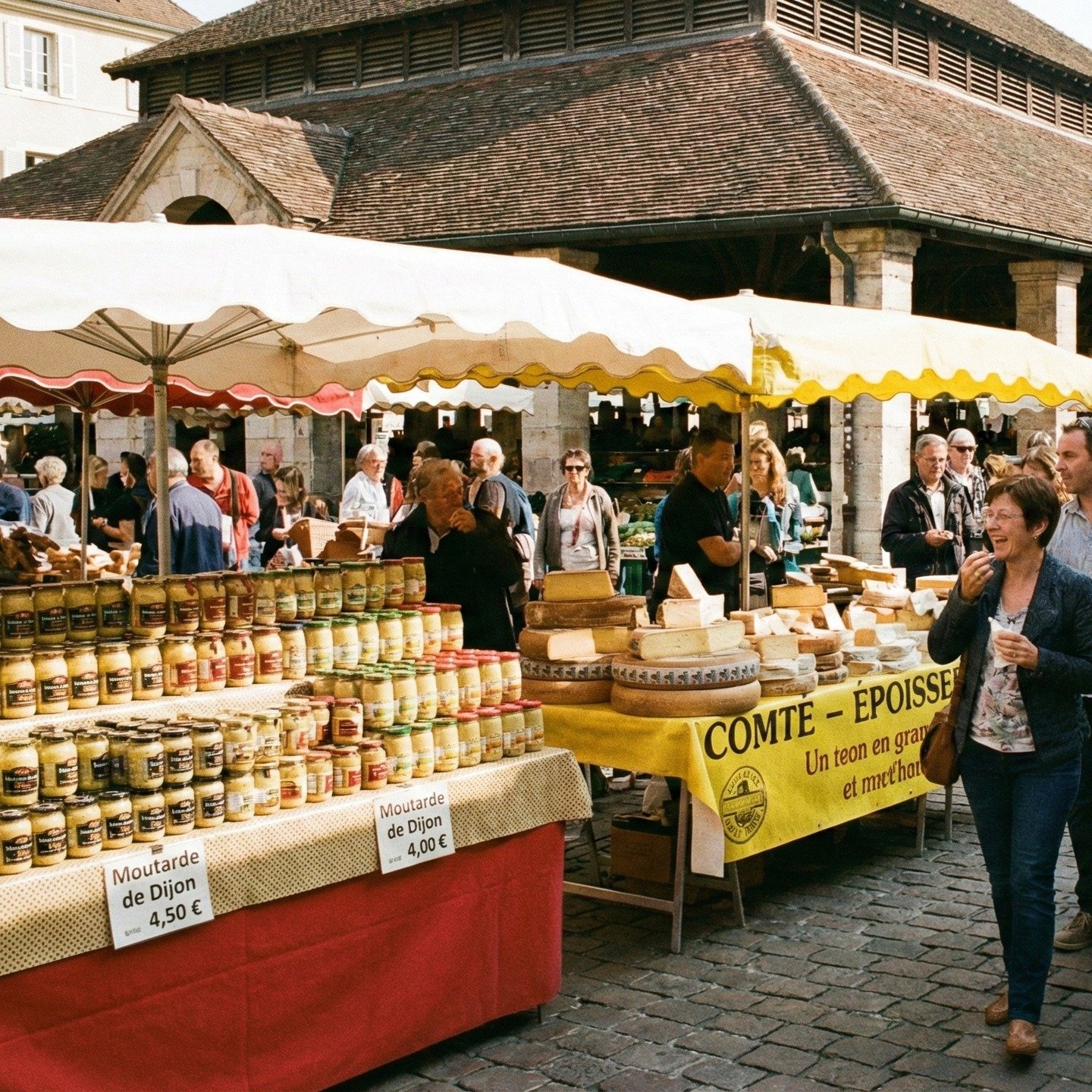 They don't call Burgundy "The Stomach of France" for nothing. 🥖

While the wine gets the headlines, the region is the culinary heart of the country. From the world-famous Dijon mustard to the legendary Bresse chicken and, of course, the sa