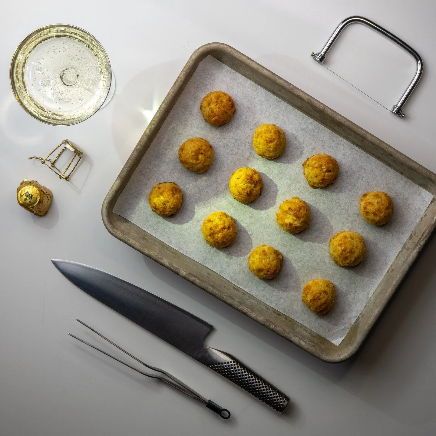 The secret to effortless hosting is hiding in your freezer. 🧊✨

Last-minute guests? An impromptu celebration? Our Puff of Genius&trade; pastries go from frozen to golden-brown perfection in just 10 minutes. Your guests get the warmth of a French bak