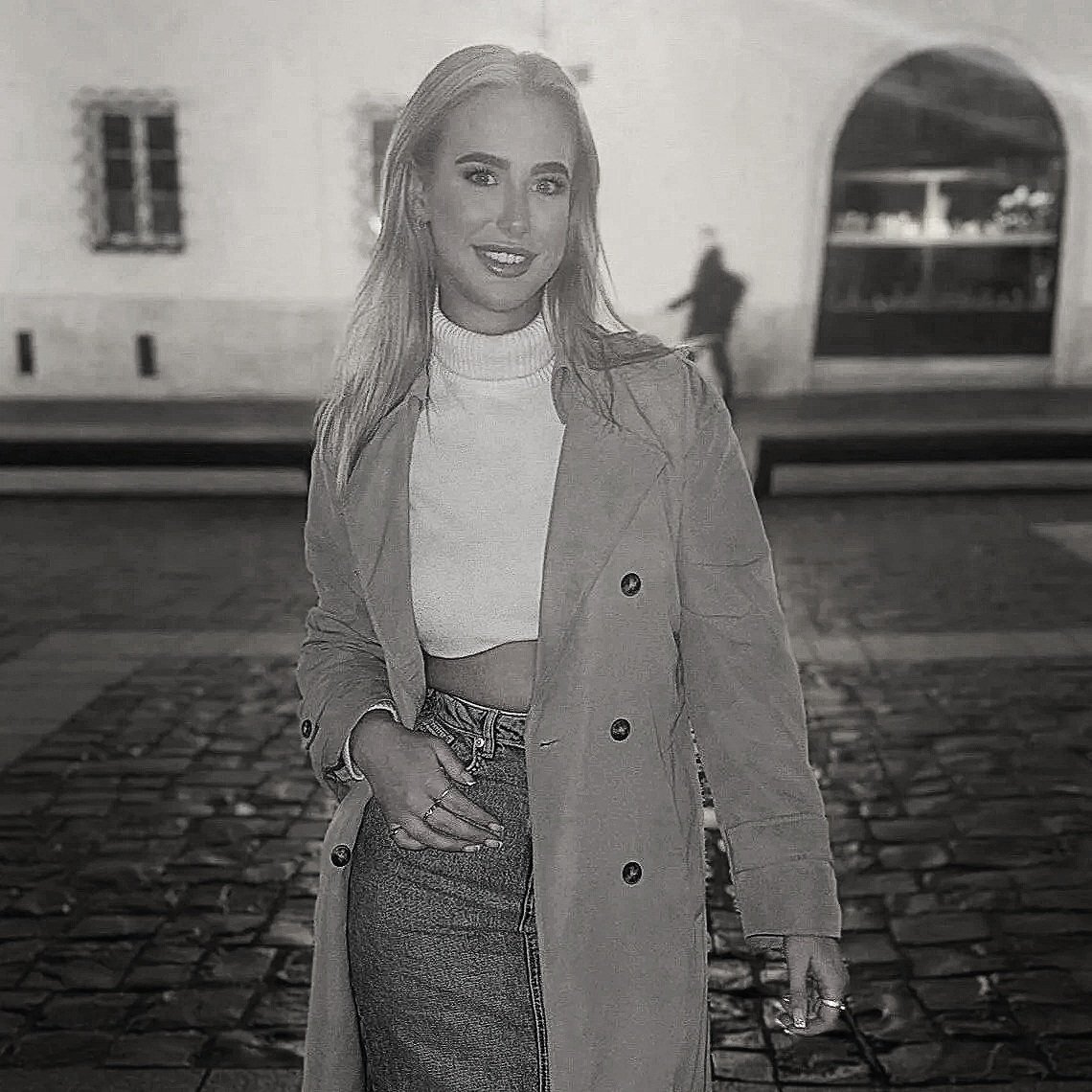 Hi, This is me, Amy, the owner of VowHaus.