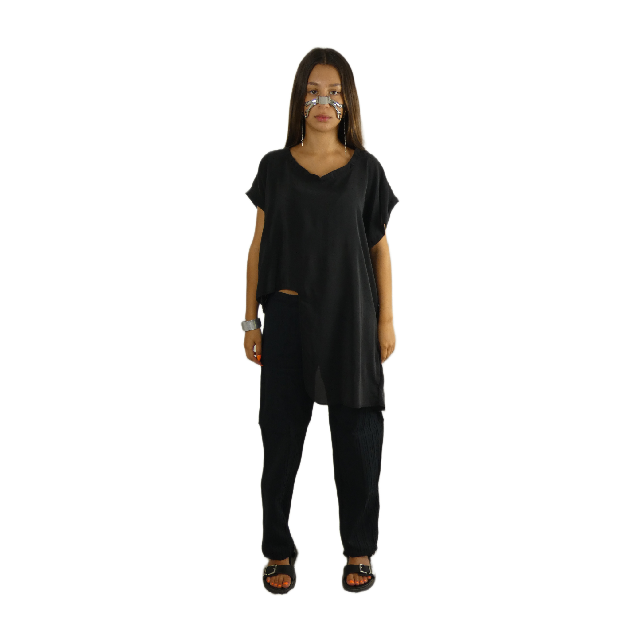 THE ASYMMETRIC MONOLITH TEE