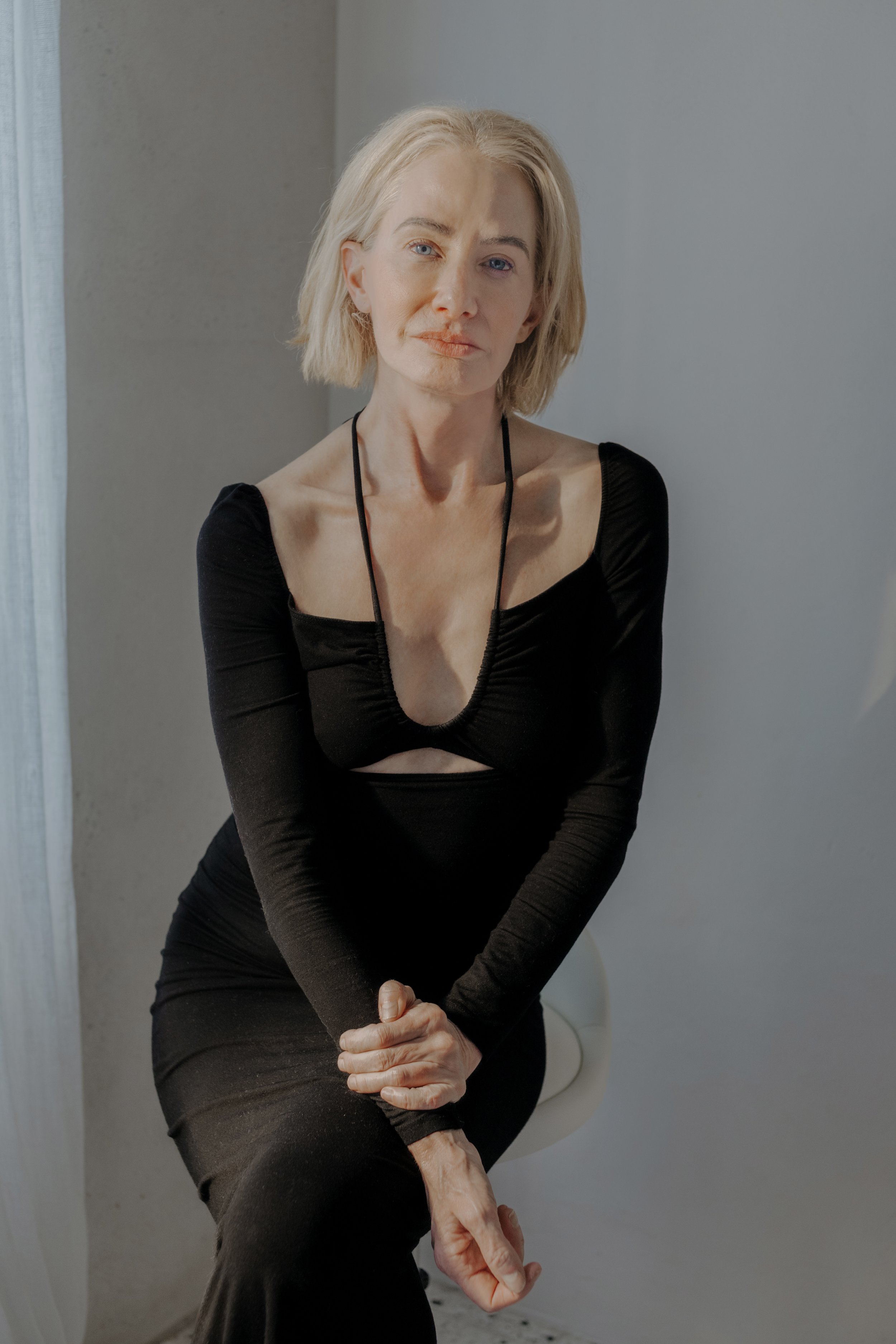 This is a photo of Caroline, the skincare entrepreneur and facialist behind The Skin Therapist studio in Mexico City.