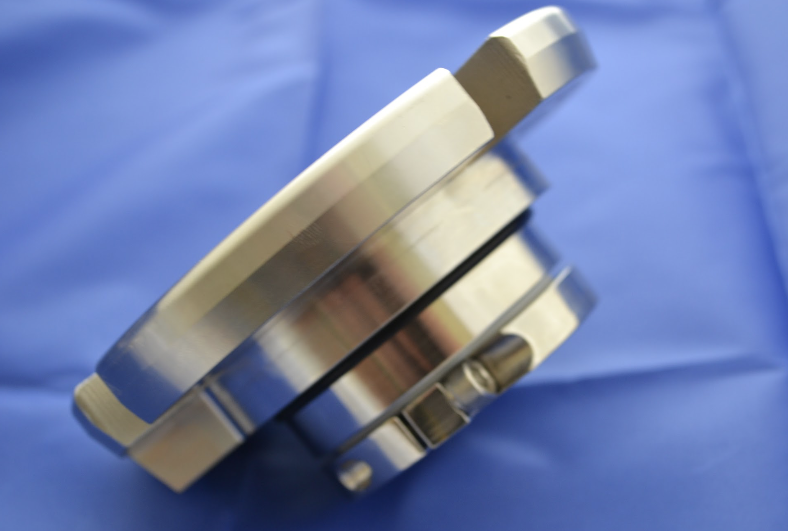 Standard vs. Oversized Bore Seals: What’s the Difference?