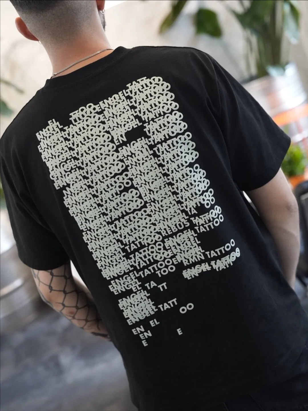 Grab your limited Engel Tattoo Studio shirt. 
First come, first served.

Sizes: S / M / L / XL
Fit: Oversized
Price: 42.&ndash; CHF

#engeltattoo #tattoostudio #tattoo #shirt #merchendise #finelinetattoo #realistictattoo #blackandgrey