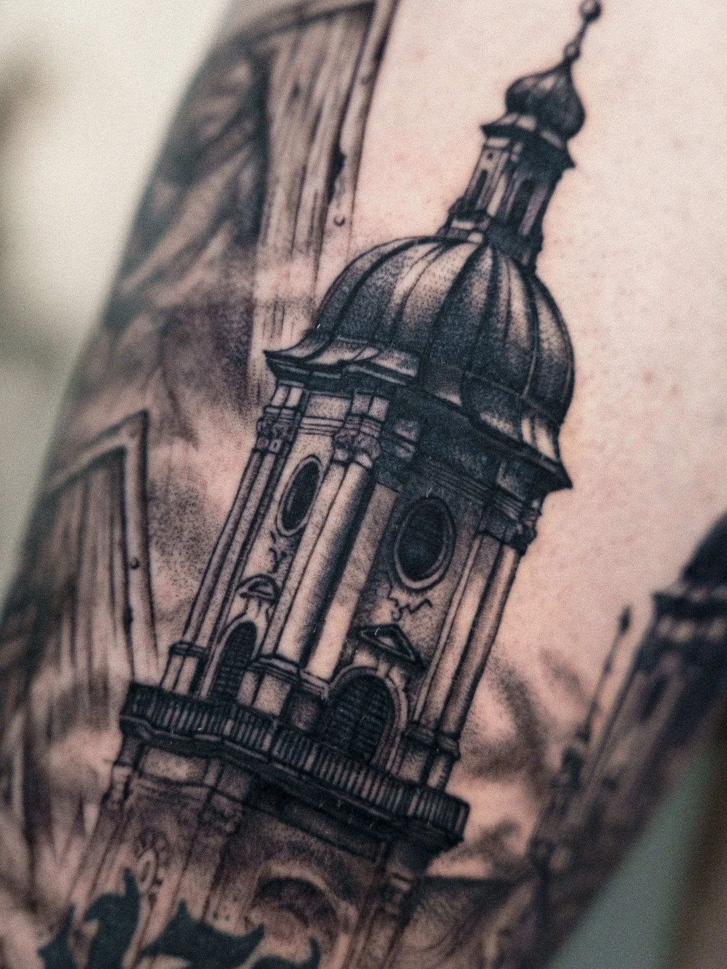 St.Gallen! 

Danke @cxrnel_79 ✨✨

#tattoo #realism #stgallen #switzerland #stgallentattoo