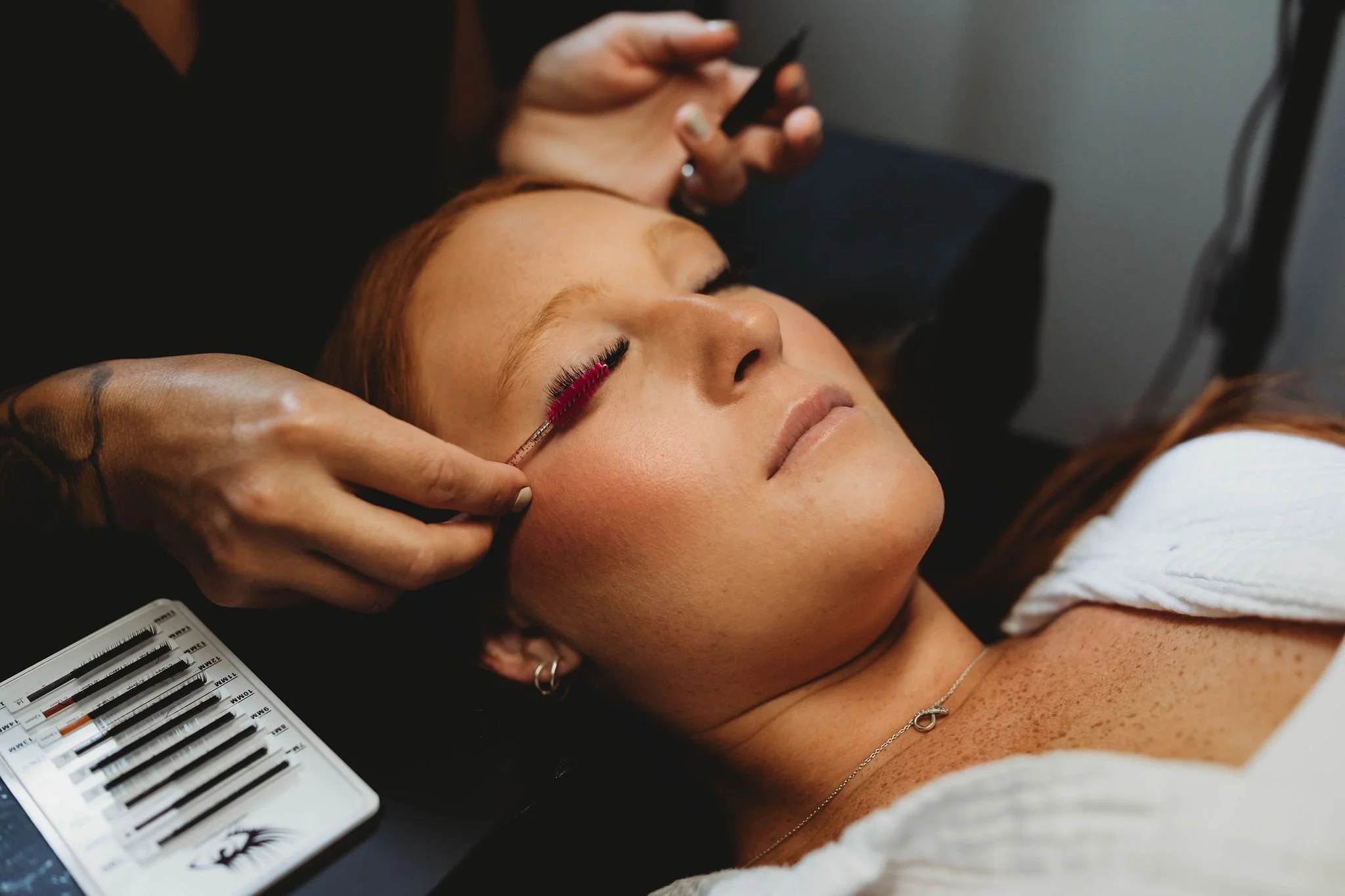 lash-extensions-livelovelashbeautyroom.jpg