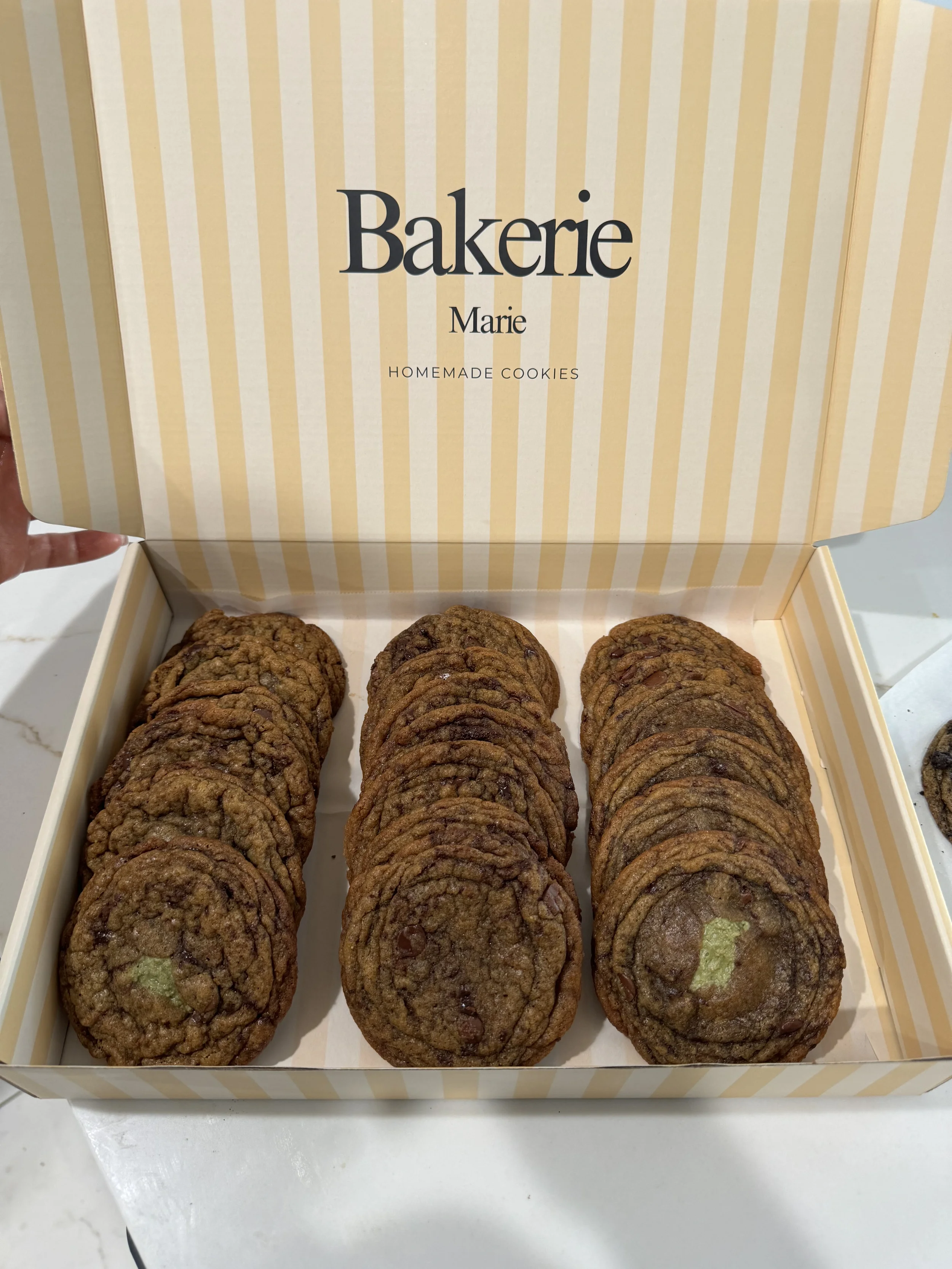 Large box of bakerie marie cookies