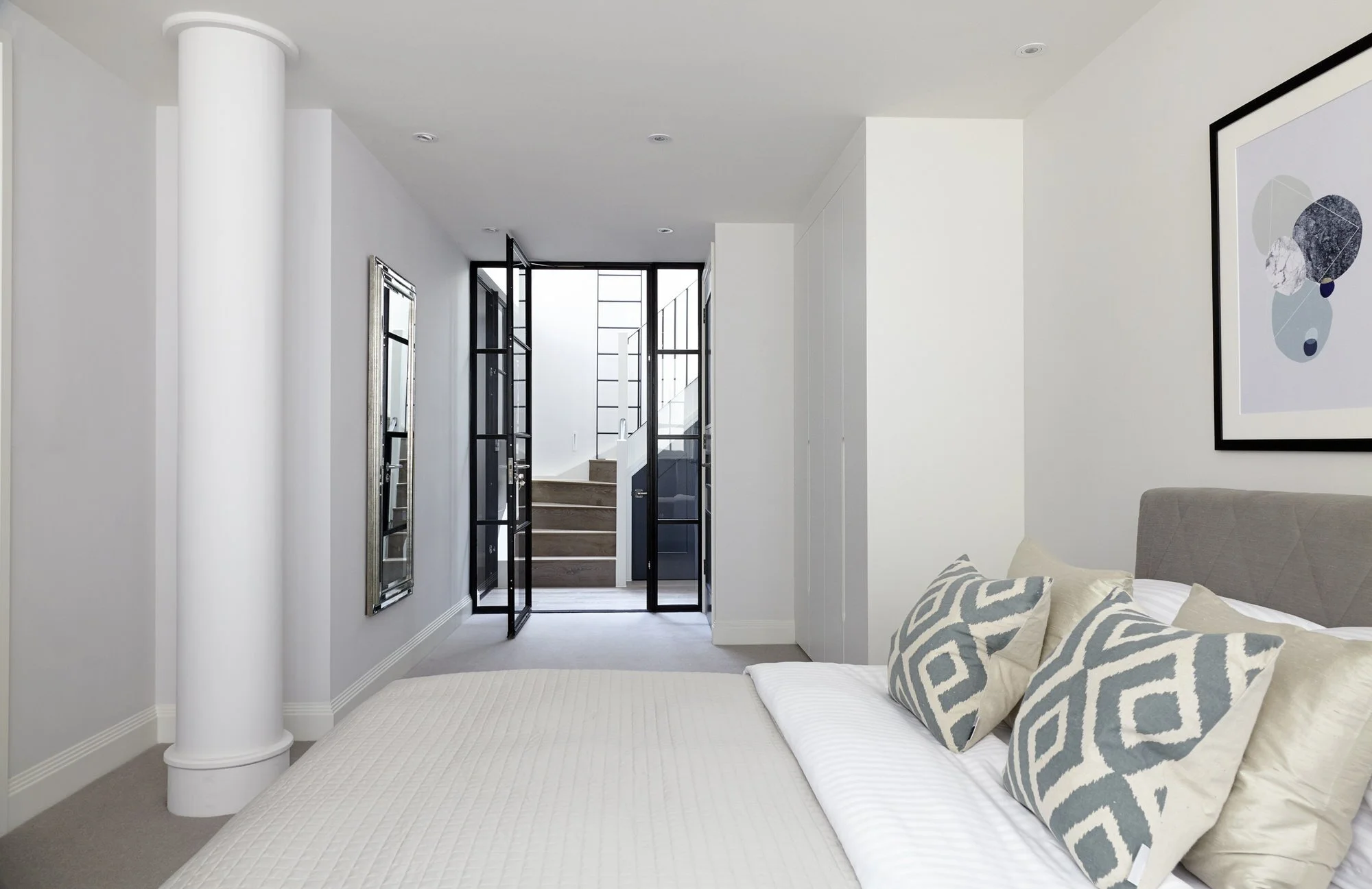 Apt 1 -18a_20160816 BourletCloseGround-185.jpg