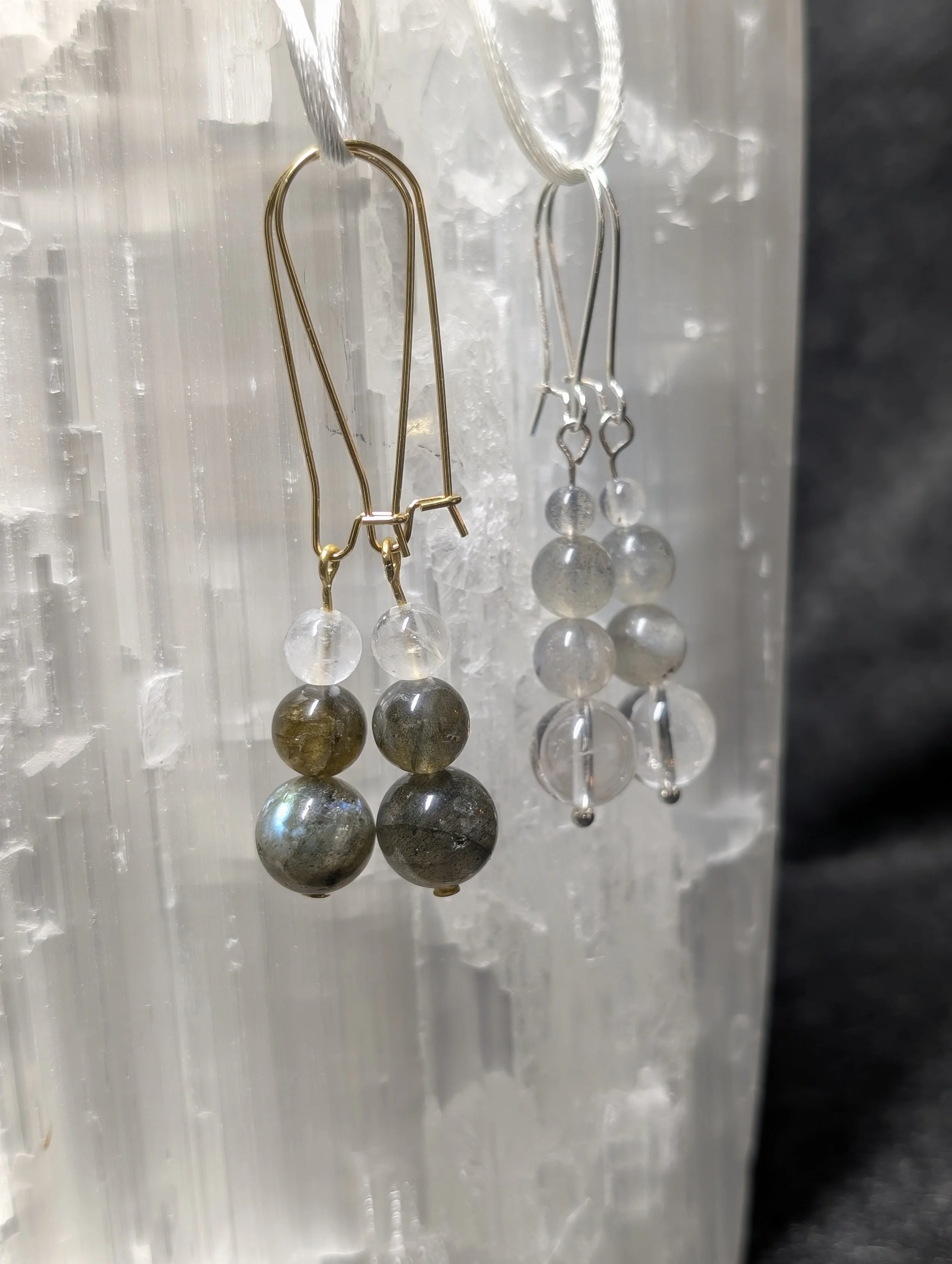 Double earring set of labradorite and quartz 