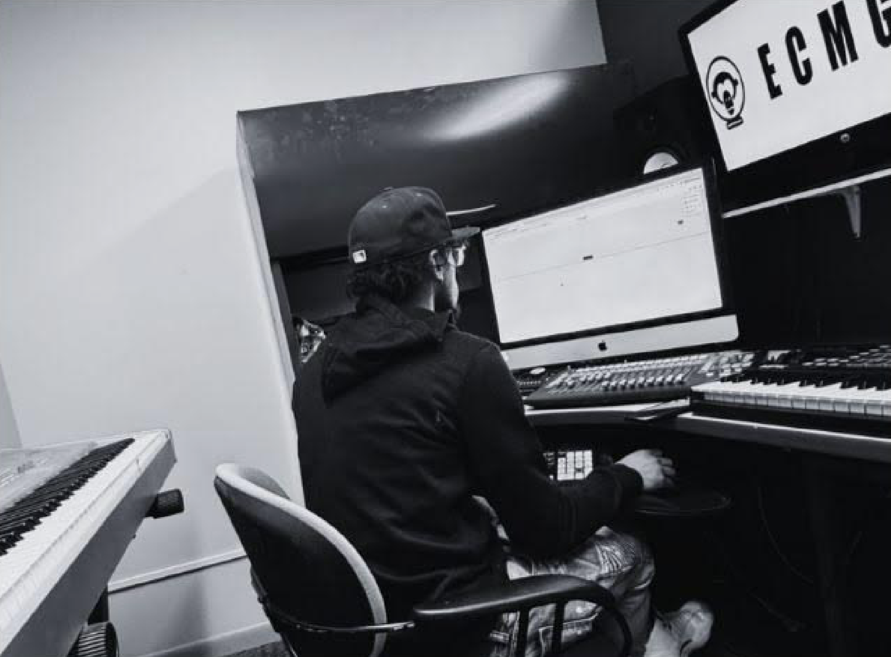 Real studio photo for El Chain Music Group LLC.