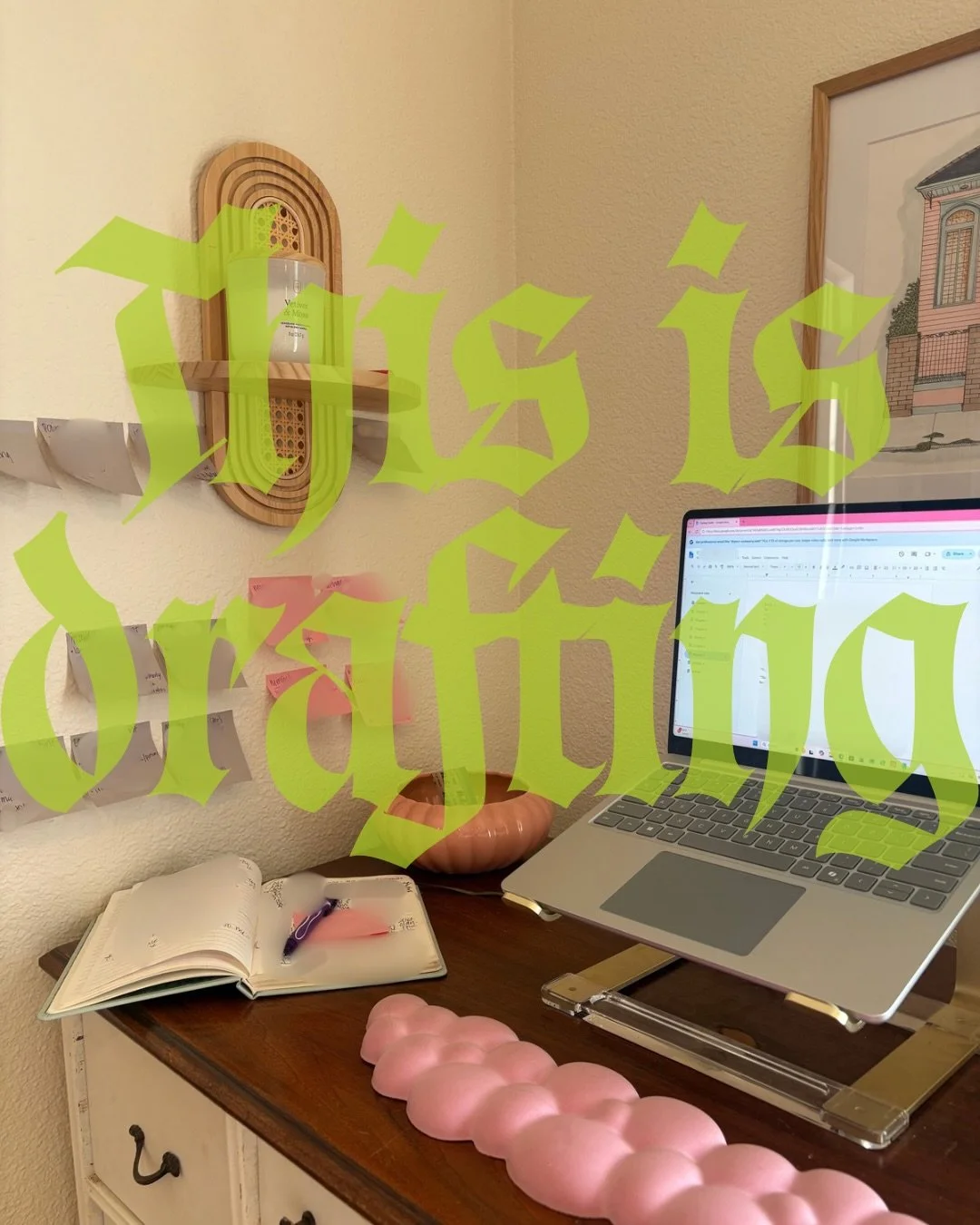 So much coffee, sticky notes, dogs asking for my attention, and plugging into my playlist.
💫some witchy generational trauma coming your way.
&bull;
#horrorauthor #author #writer #writingabook