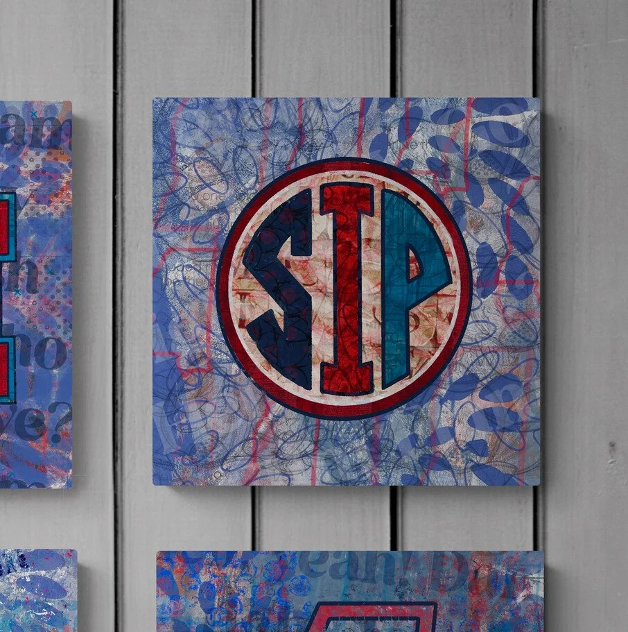 wooden-desk-with-lamp-and-laptop (3).jpg