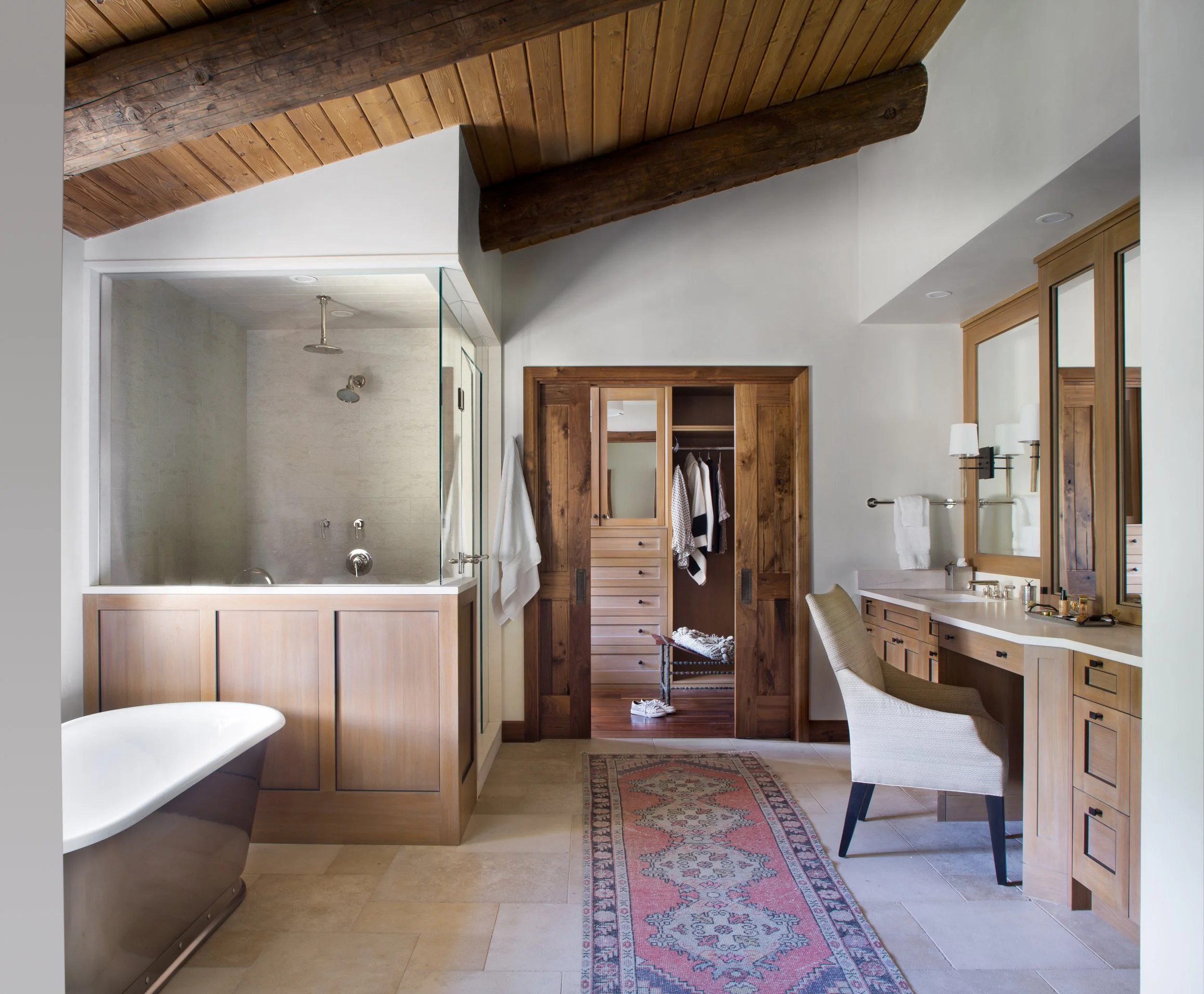 10 master Bath.jpg