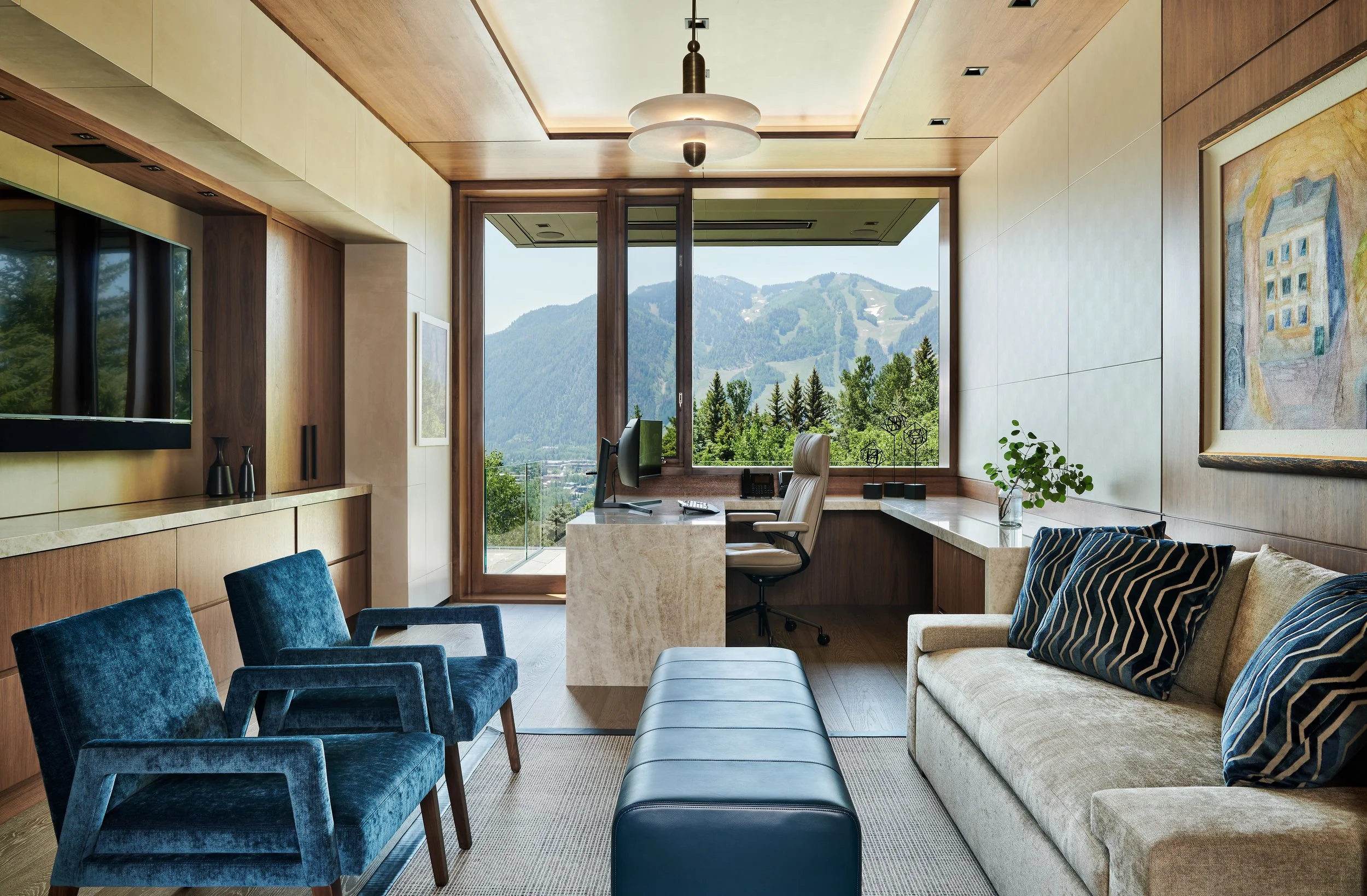 Casa Cresta Office.jpg