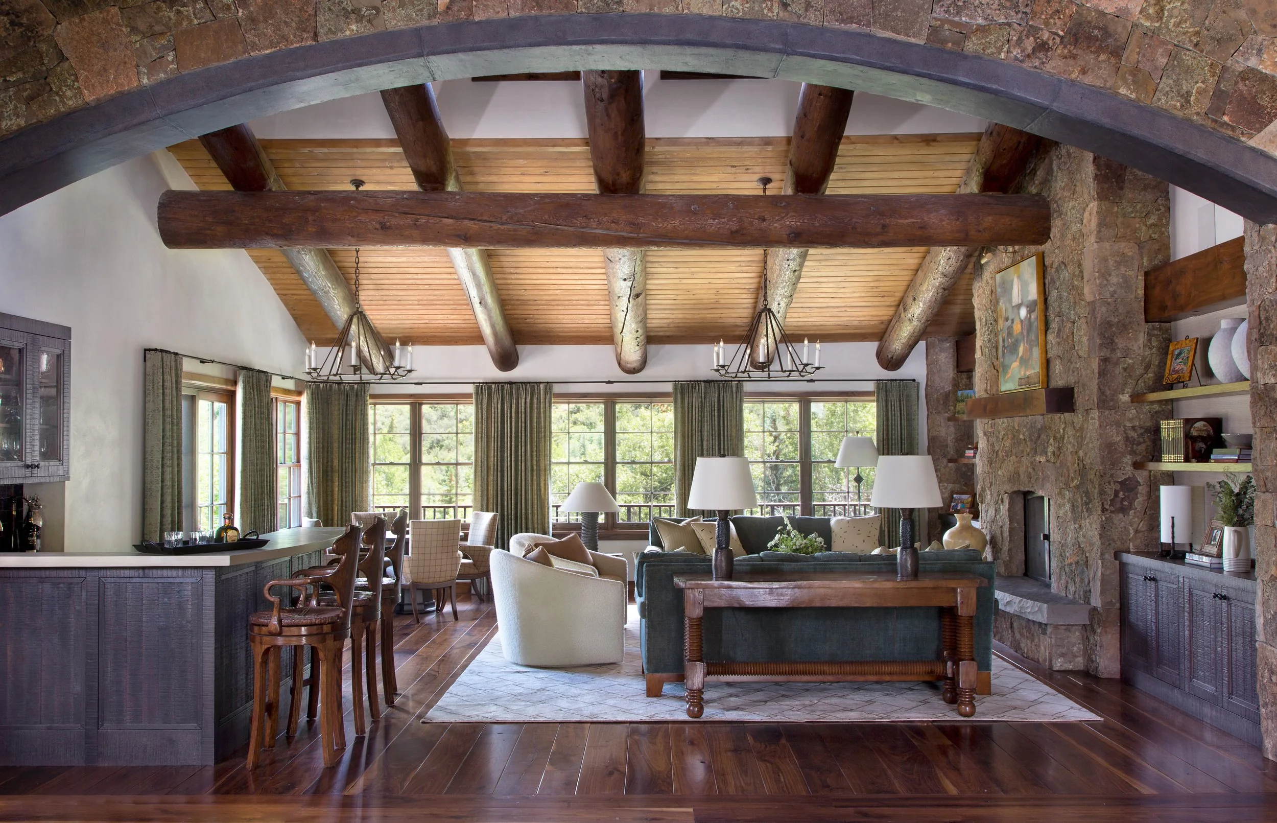 02 Living Room 1.jpg