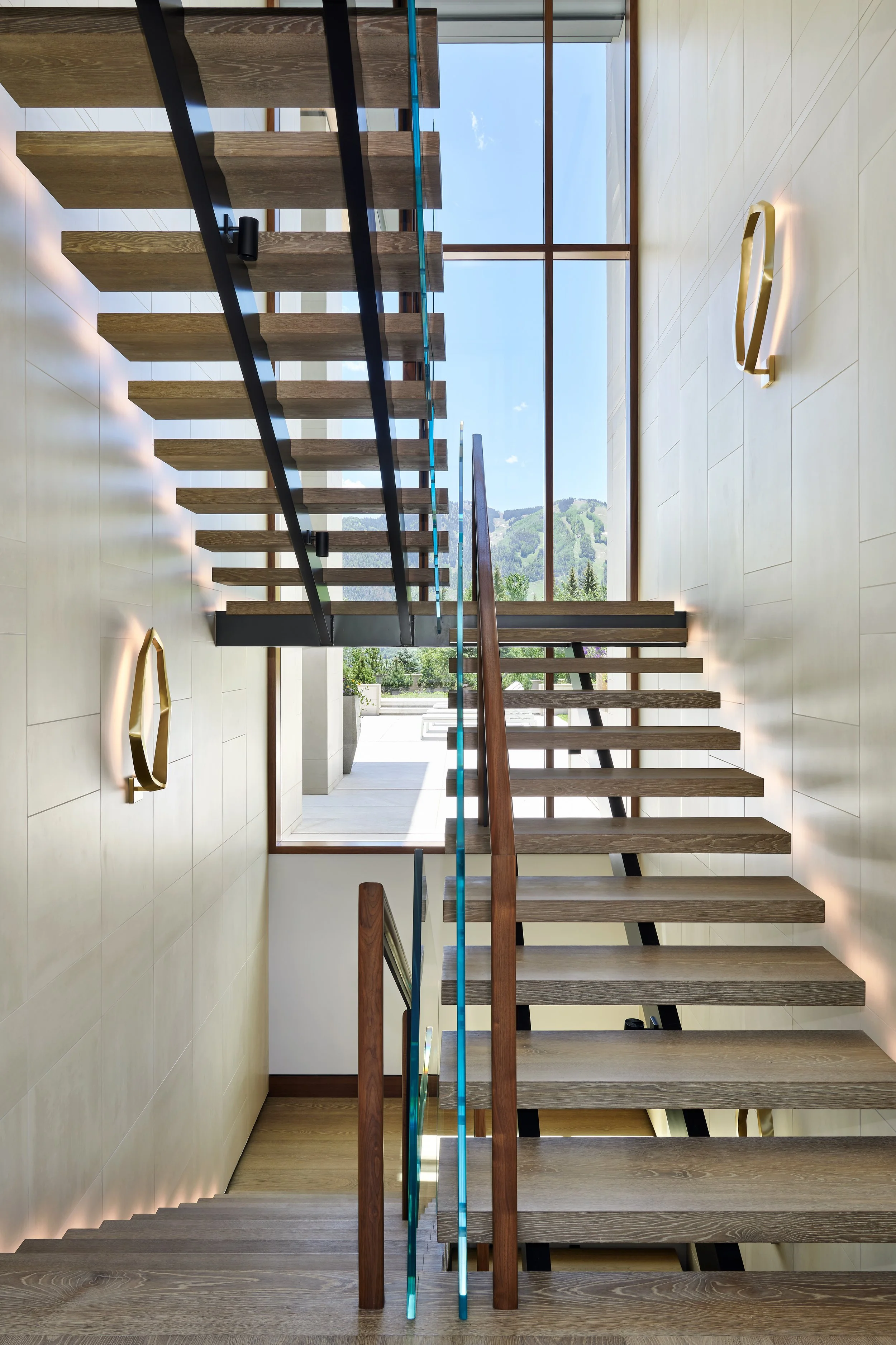 Casa Cresta Stair.jpg