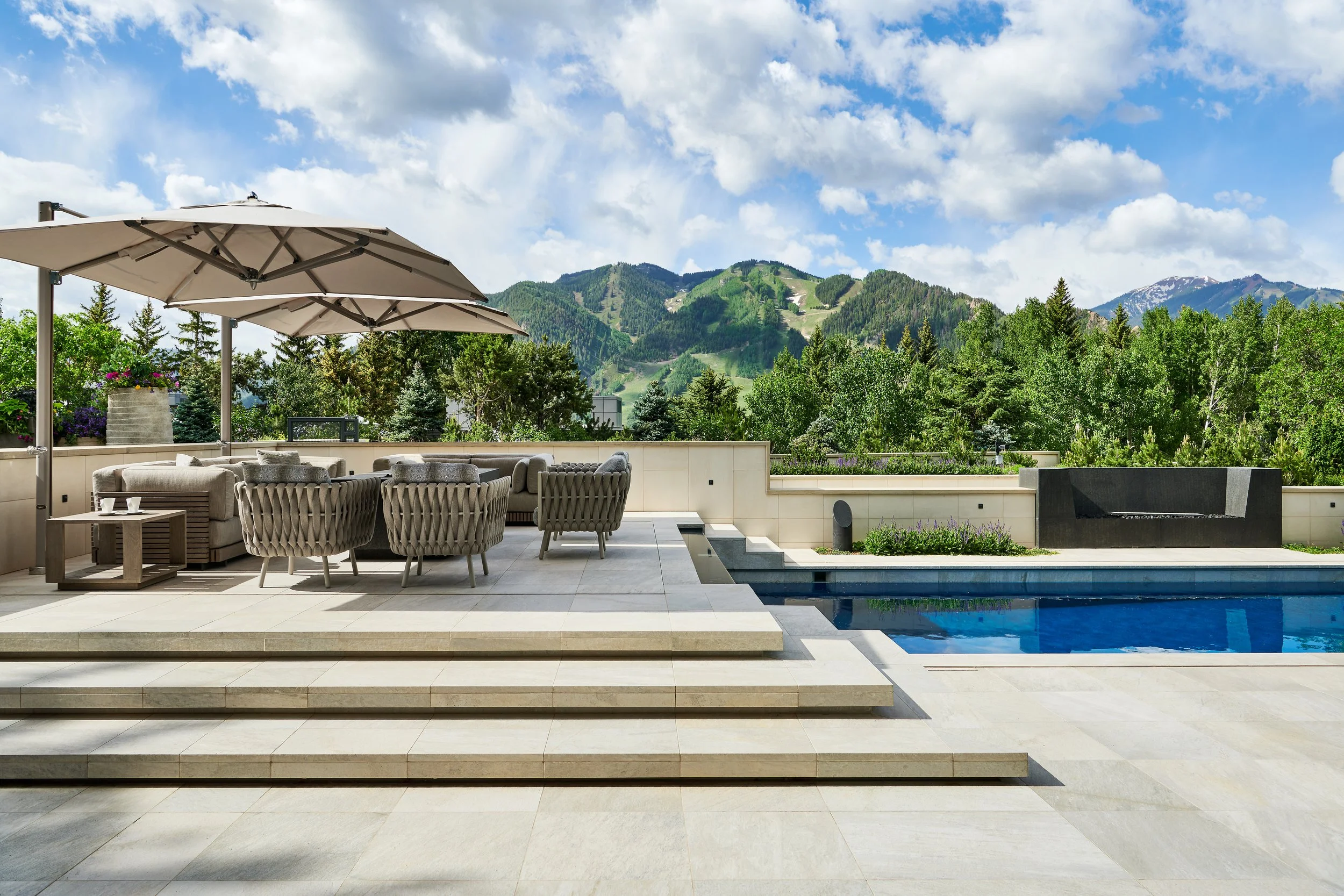 Casa Cresta Exterior Pool.jpg
