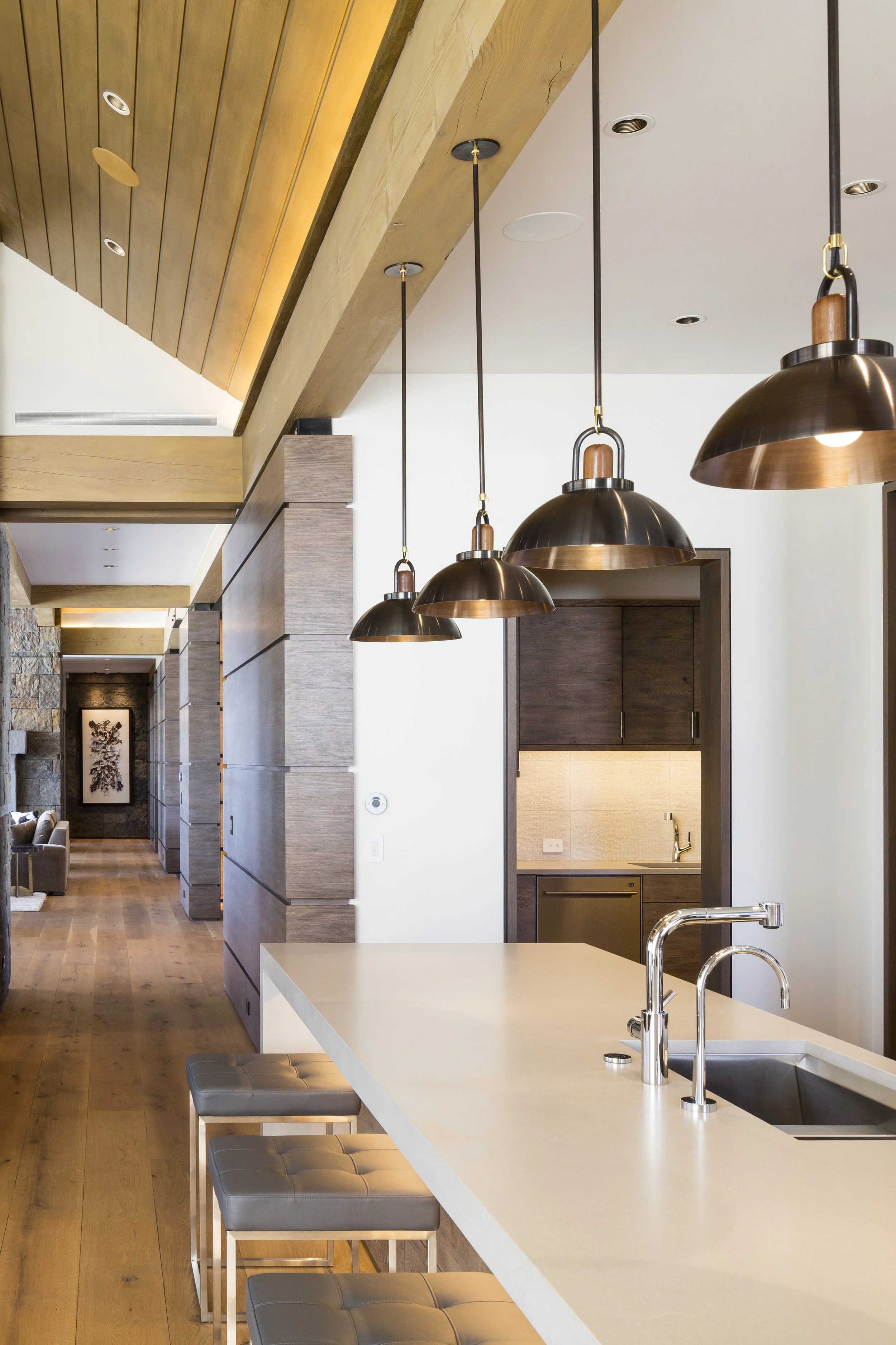 4 S Kitchen 2.jpg