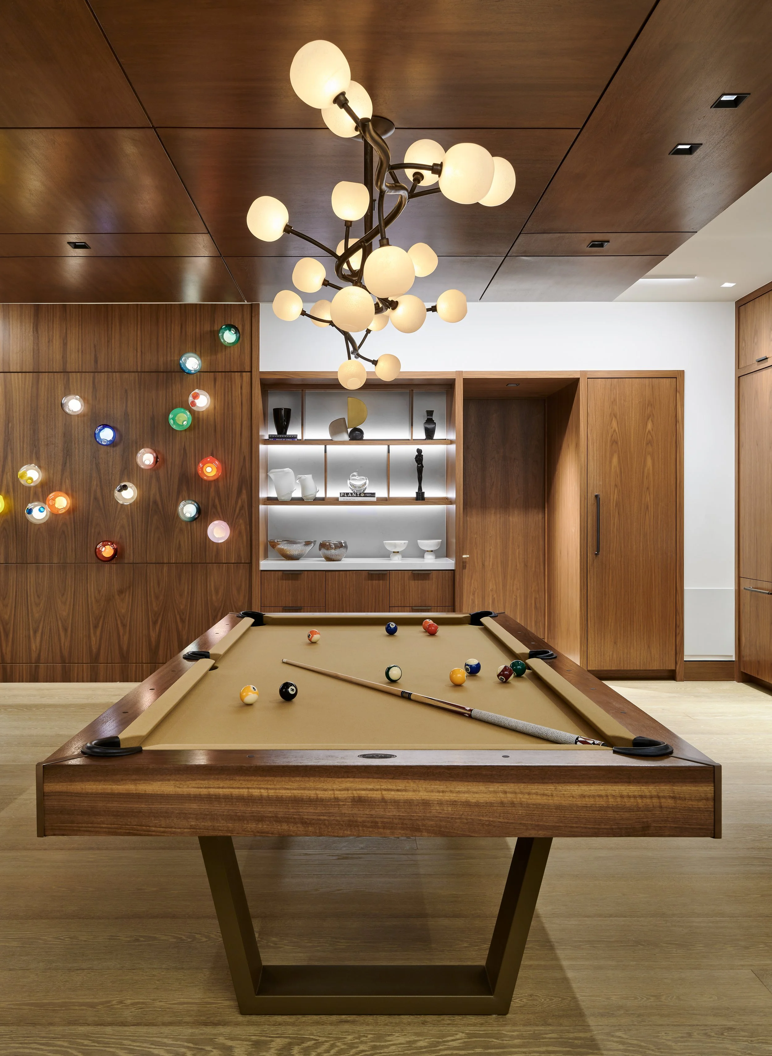 Casa Cresta Pool Table.jpg