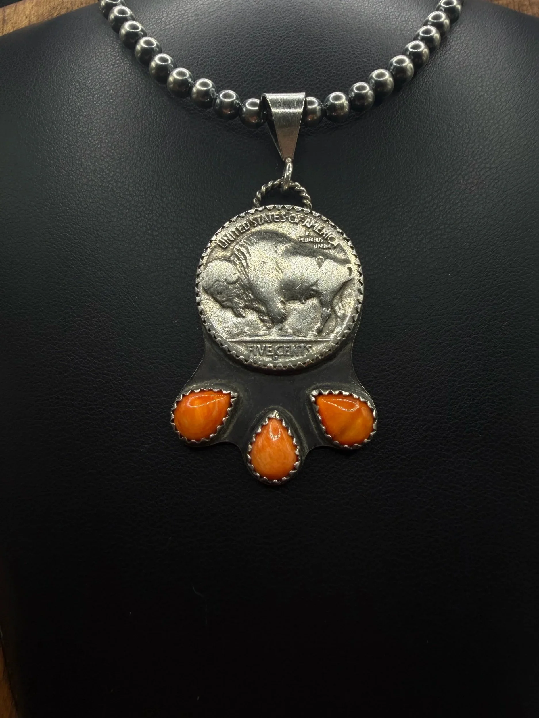 The Orange Roam Pendant
