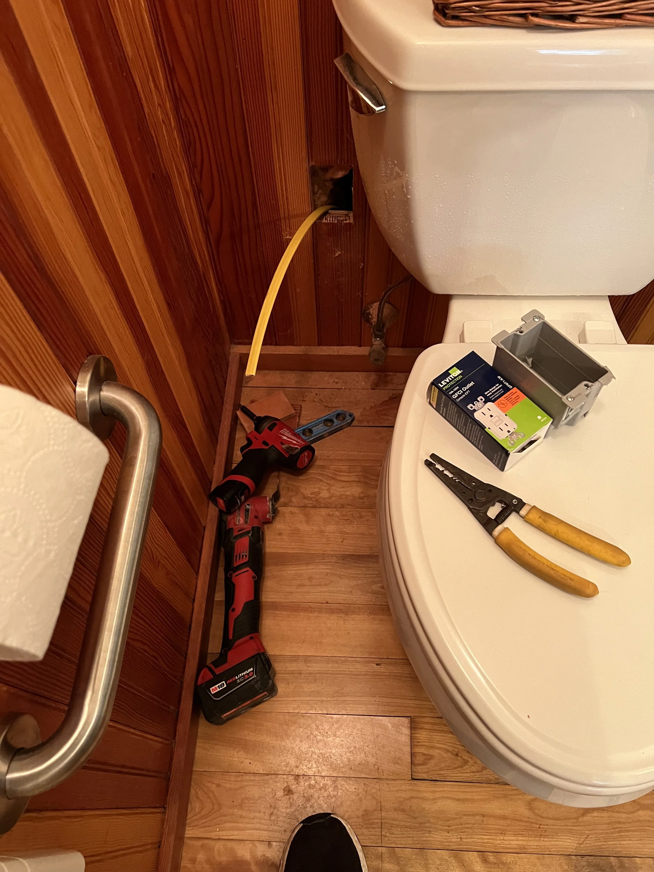 Wiring for heated bidet