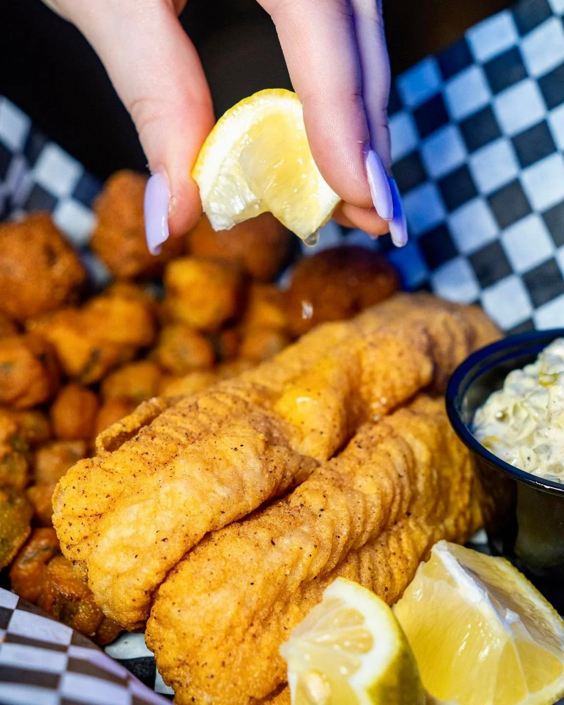 Hockey, catfish, and karaoke. What more do you need? 🏒🎤🎣 Stars vs Avalanche at 8:30, Karaoke kicks off at 10! Great vibes, cold drinks, hot deals 🍻🔥

🐟 $8.99 Catfish Baskets
🍺 $7.25 Domestic Pitchers
🥃 $4.50 Jack Daniels