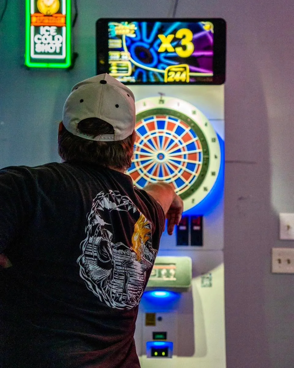 🎯 Dart Tournament Night 🎯
$5 Fireball 🔥
$4 Blue Kazi 🍺
Bring your aim and your crew 😎