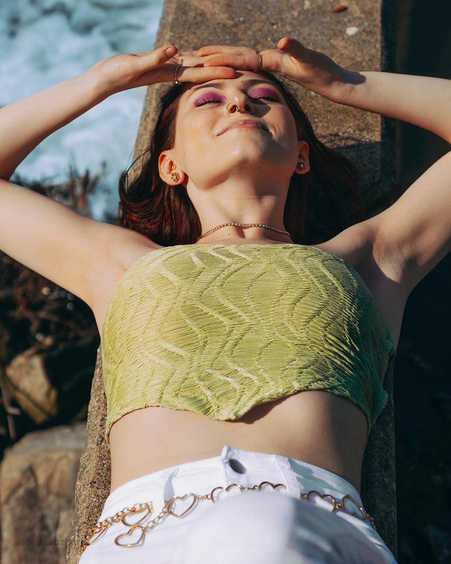 But here I am
Next to you
The sky is more blue
In Malibu
Next to you 🌊