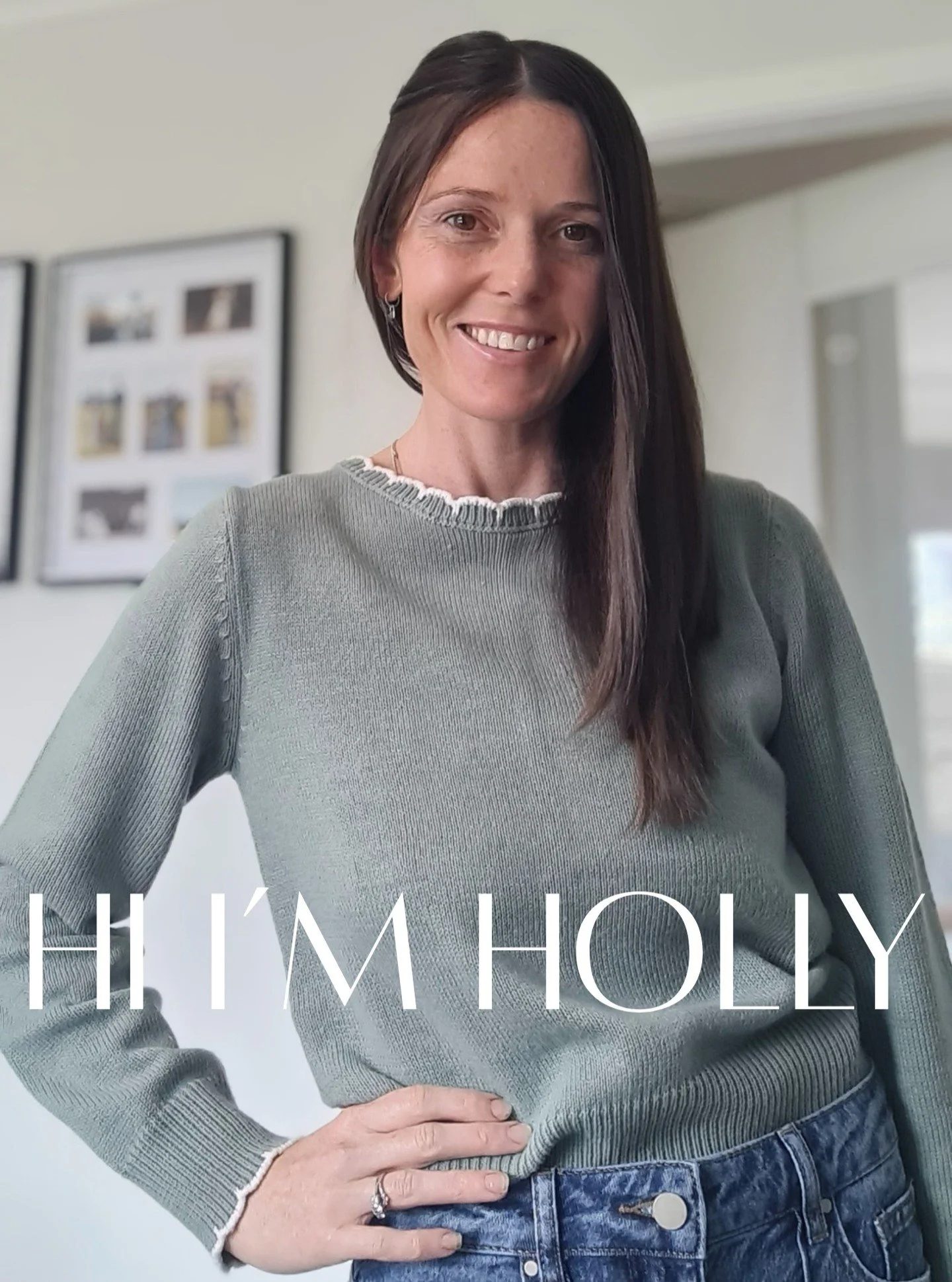 Hi everyone! I'm Holly. I am a certified Eating Disorder Recovery Coach 🍊, Registered Nurse 👩&zwj;⚕️, Yoga teacher 🧘, Mother and Wife 💕.

 I am a huge lover of all things sunshine and outdoors 🌞, My beautiful family and 4 children 🐣, Yoga and R