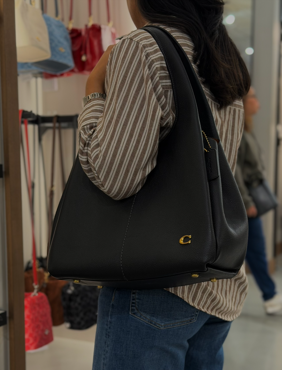 Best Coach Outlet Handbags to Buy in 2026