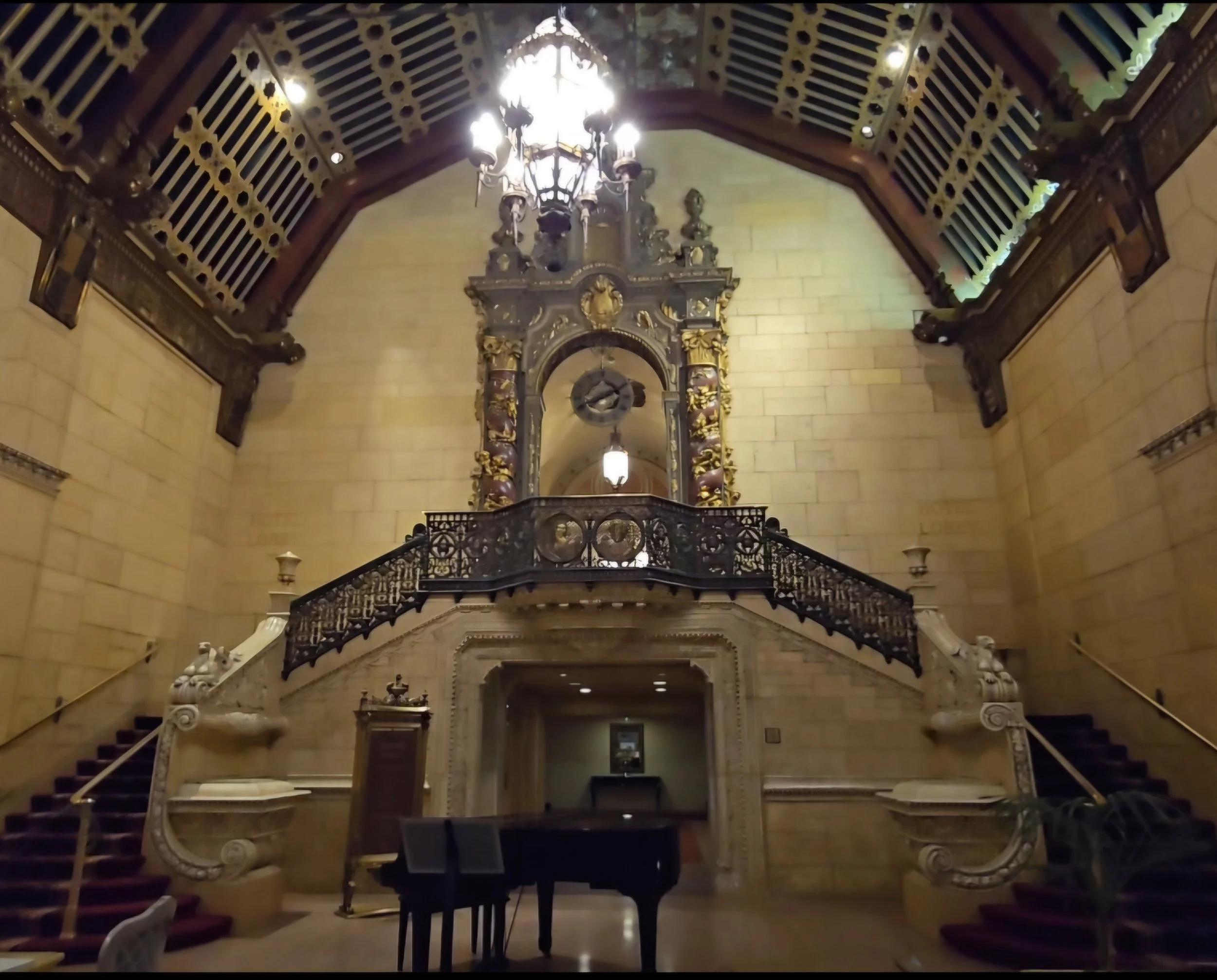 THE MILLENNIUM BILTMORE HOTEL LOS ANGELES