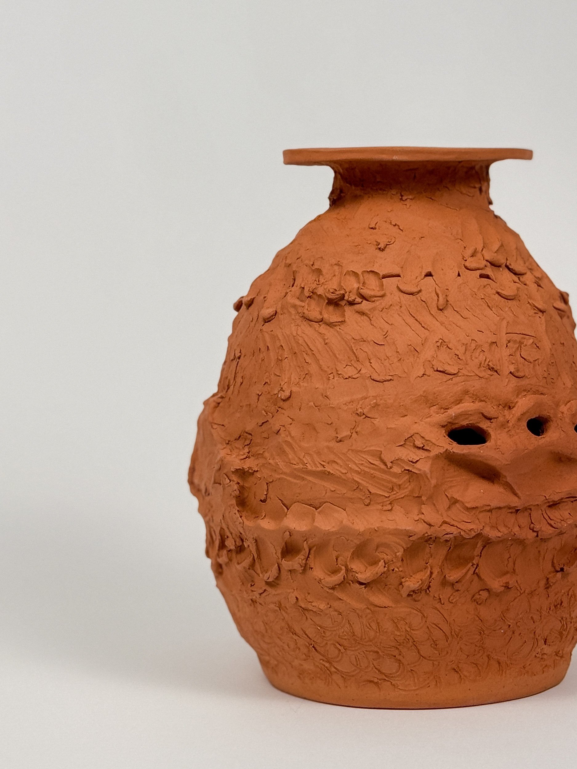 Pazzalotti Occhi Terracotta Vase
