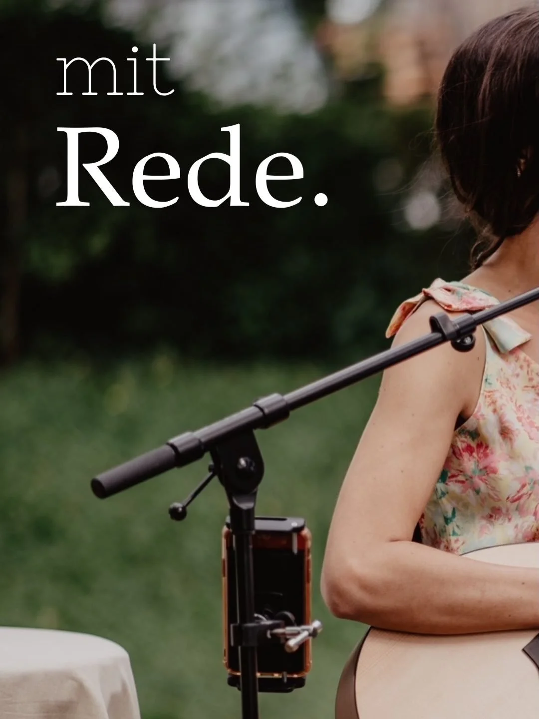 Ich bin die Traurednerin, die &hellip;

Was ihr von meiner Rede bei eurer Trauung mit Lotte erwarten k&ouml;nnt, lest ihr in den Slides.

Ich w&uuml;rde mich sehr freuen, wenn ich euch begleiten und eure Geschichte erz&auml;hlen darf 🤍

Fotos: 
@ann