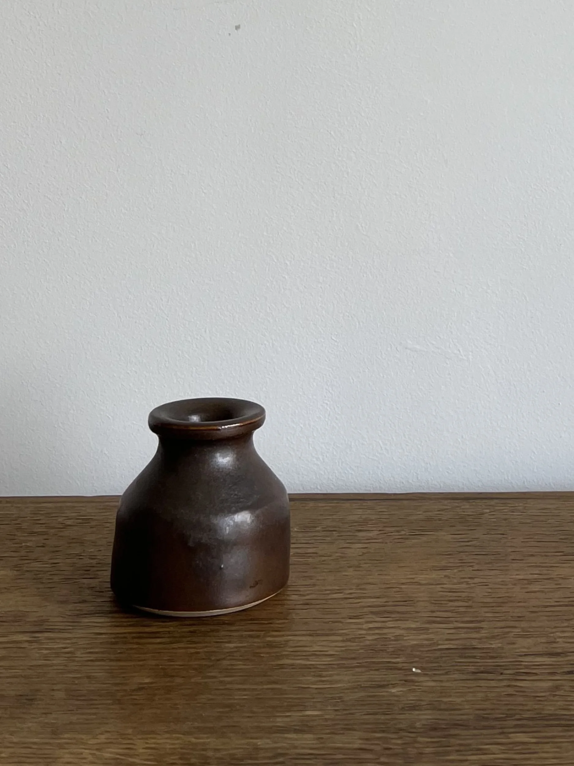 hand made bud vase front.JPG