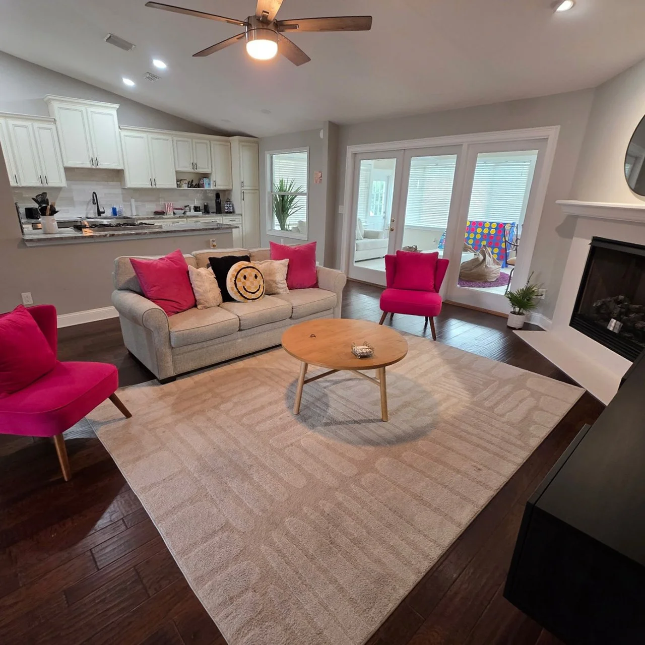 pink-living-room.jpg
