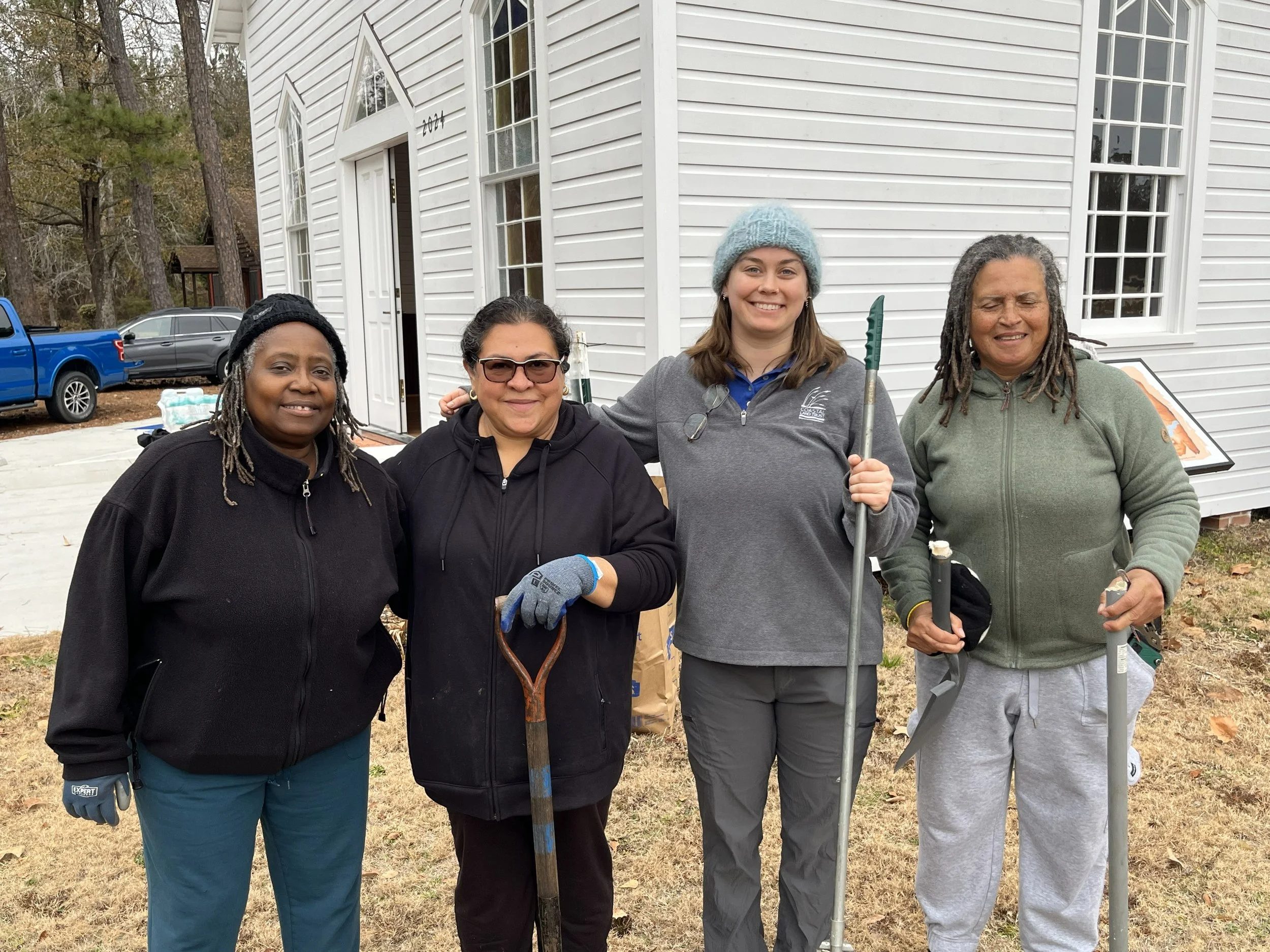 Lauren and Reaves Chapel Gals.jpg