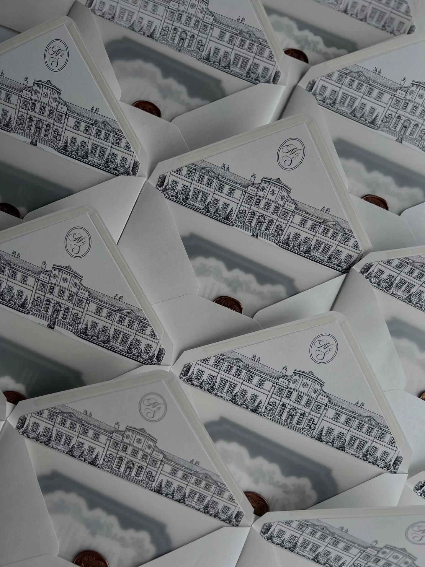 Envelope liners - not necessary, but absolutely gorgeous 🤍

Envelope liners are a firm favourite of mine, and if your budget allows, I&rsquo;d recommend thinking about including them in your invitation suite.

For M&amp;S, they really wanted an illu