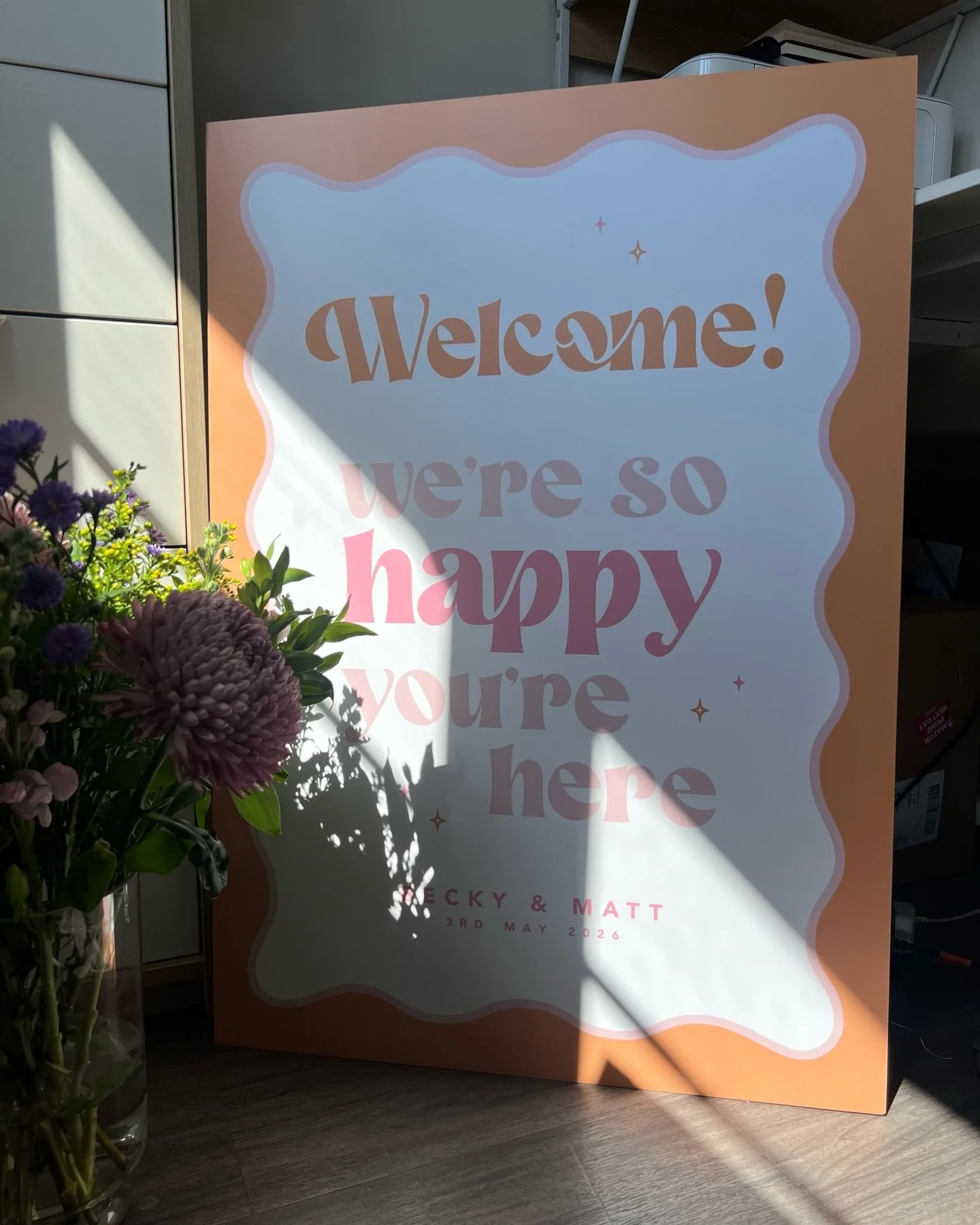 Double sided wedding day signage for the win. Welcome sign on the front and a seating plan on the reverse, printed on 5mm foamboard. 

From the Tash house collection for Becky &amp; Matt in peachy orange and pinks 🍑

#weddingwelcomesign #weddingstat