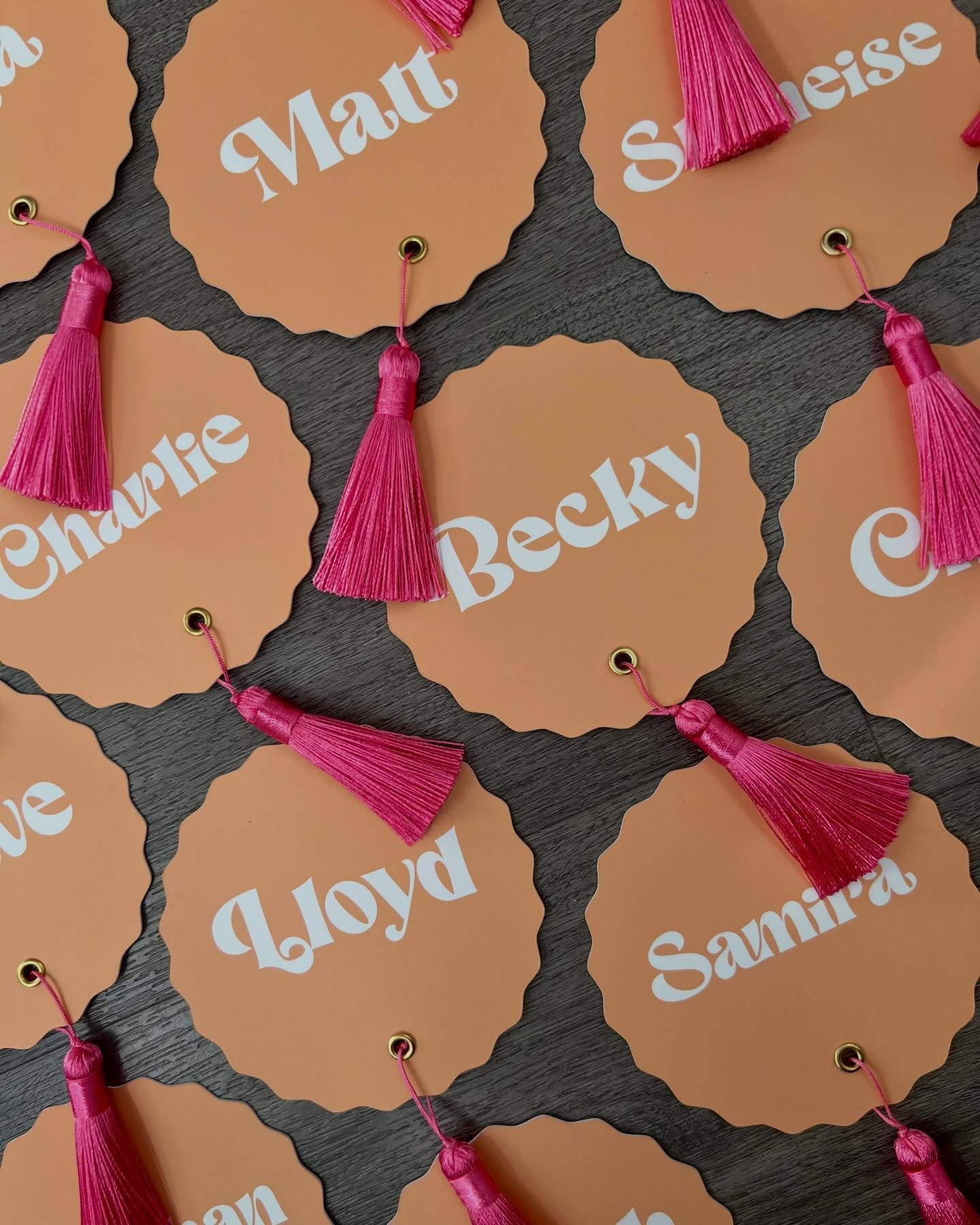 Happy Wedding day to Becky &amp; Matt, who are tying the knot @mordenhall today! Have a truly wonderful day 🫶

The pair chose our ever popular Tash collection for their on-the-day stationery in a peach &amp; pink colour palette, including a double s