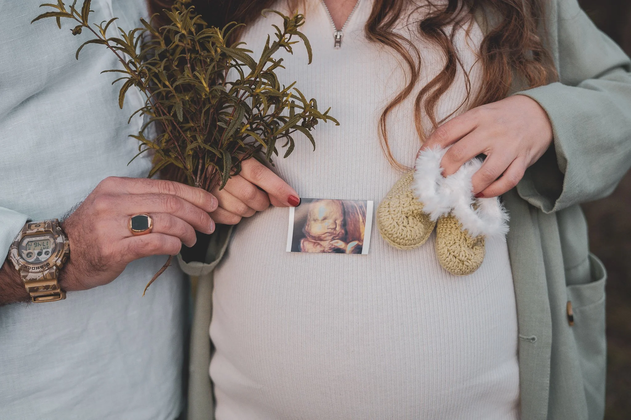 Fotografía de Maternidad. Reportaje de embarazo Jaén. Fotografa/Fotografo en Zafra, Badajoz, Extremadura. Fotógrafa en Jaén, Fotógrafa de embarazo y maternidad Jaén, Fotógrafo/a Cazorla. Sesión de fotografía en familia. 