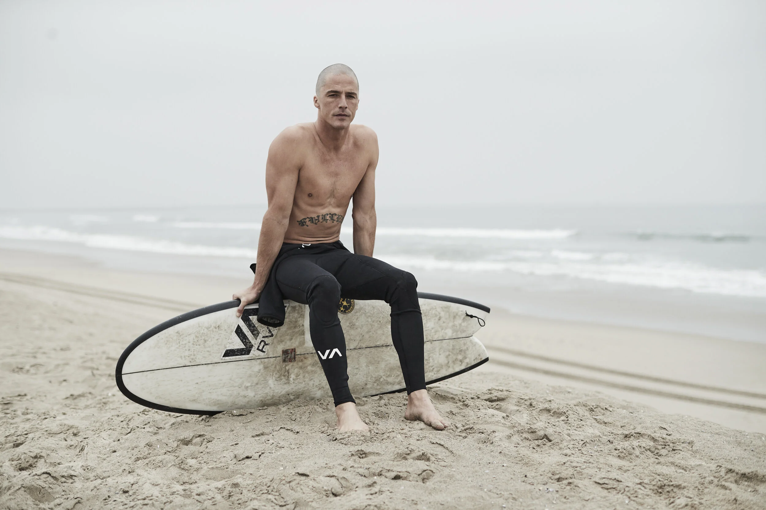 fashion-editorial-beach-shoot-surf-travis-farrell.jpg